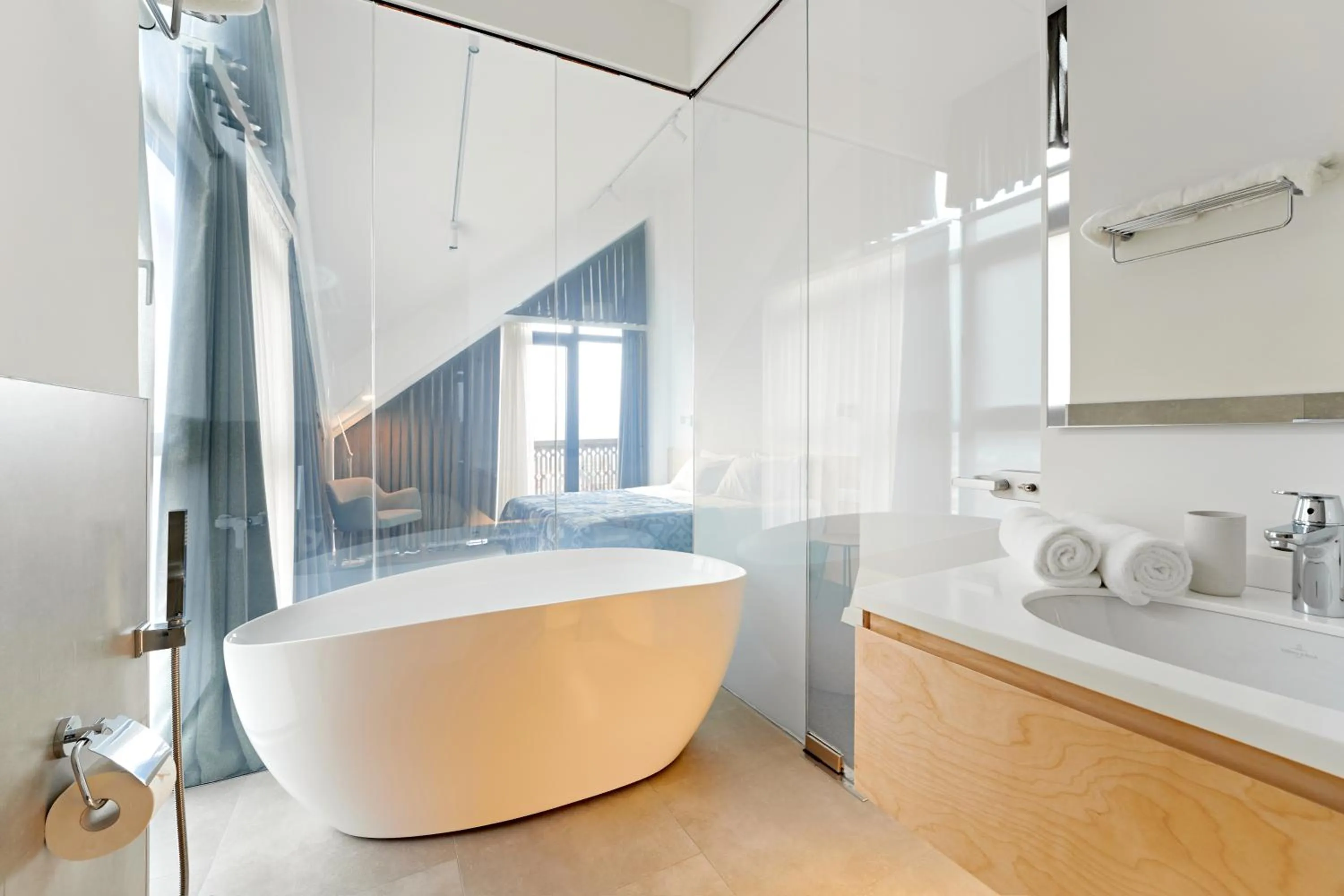 Bathroom in Dilijani Tun Hotel & Restaurant