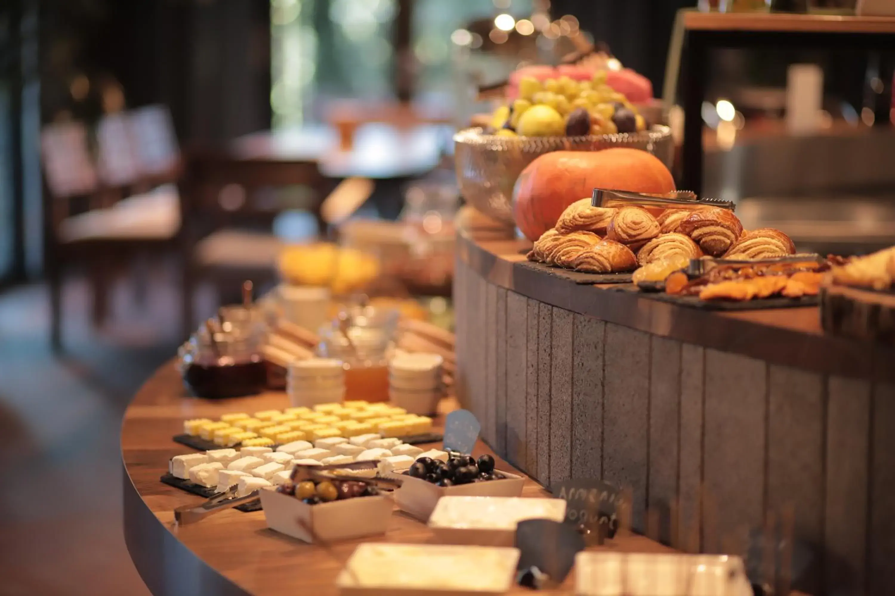 Restaurant/places to eat in Dilijani Tun Hotel & Restaurant Restaurant/places to eat in Dilijani Tun Hotel & Restaurant