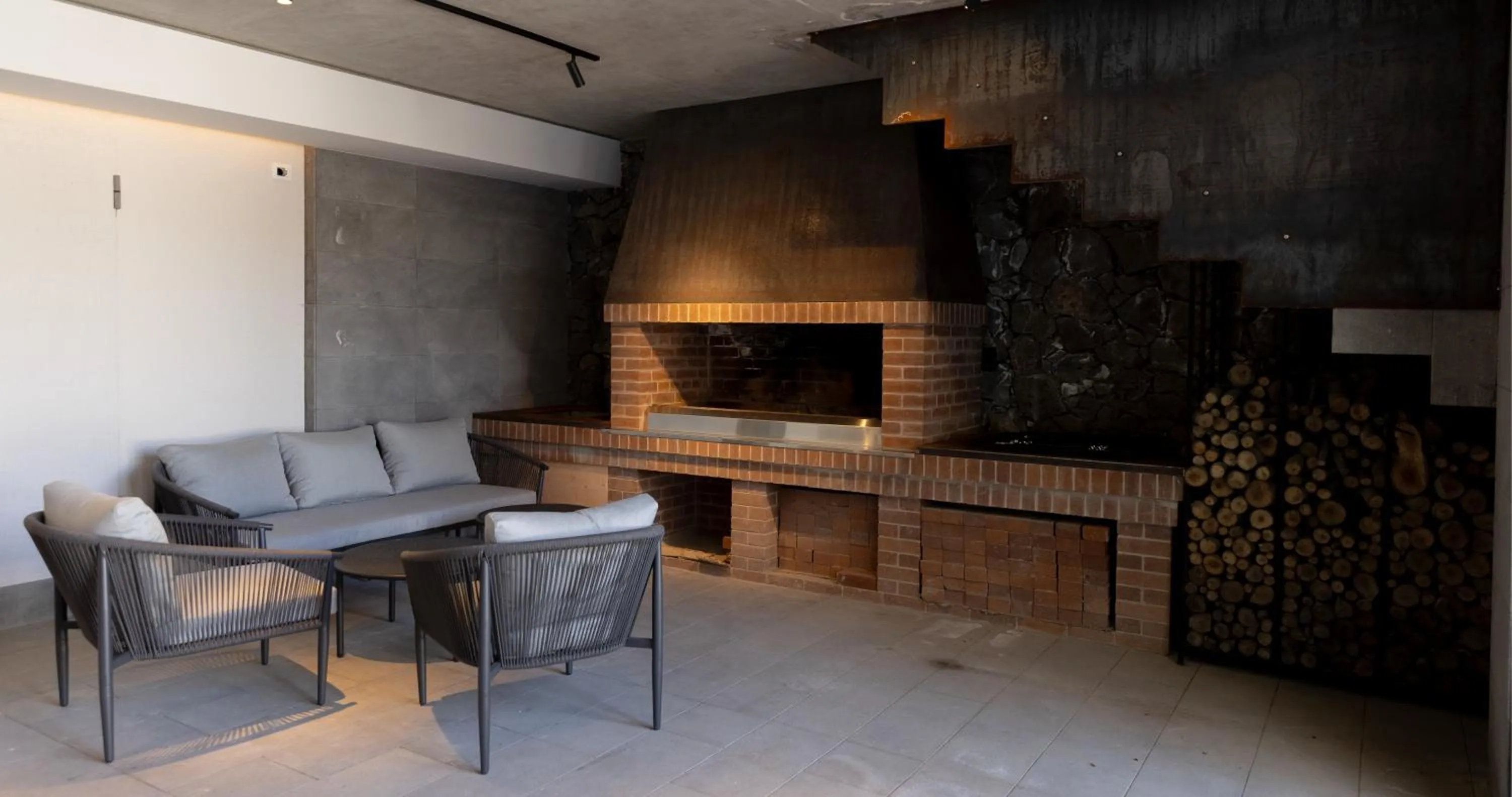 Area and facilities in Dilijani Tun Hotel & Restaurant