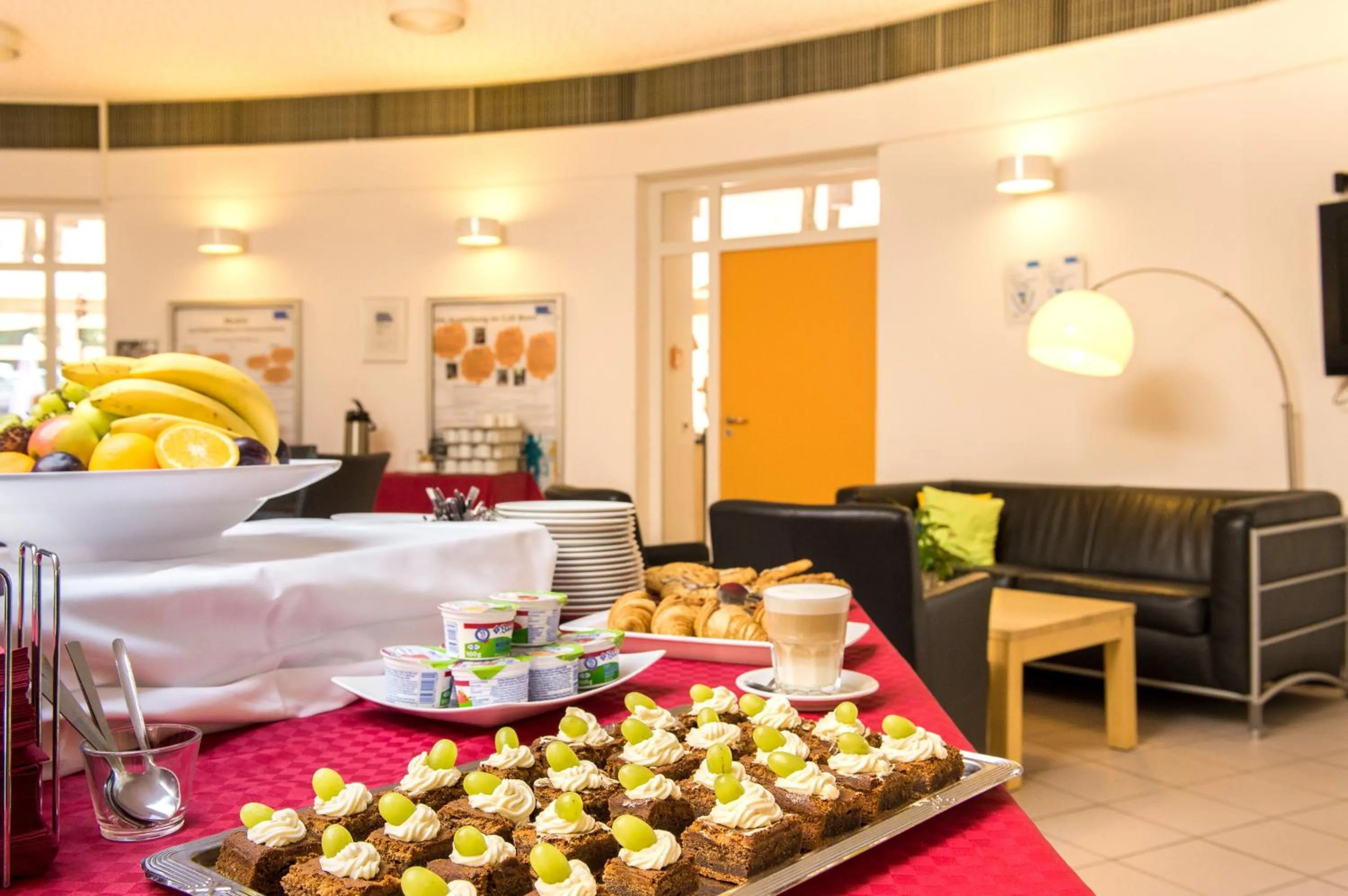 Food in CJD Bonn Castell