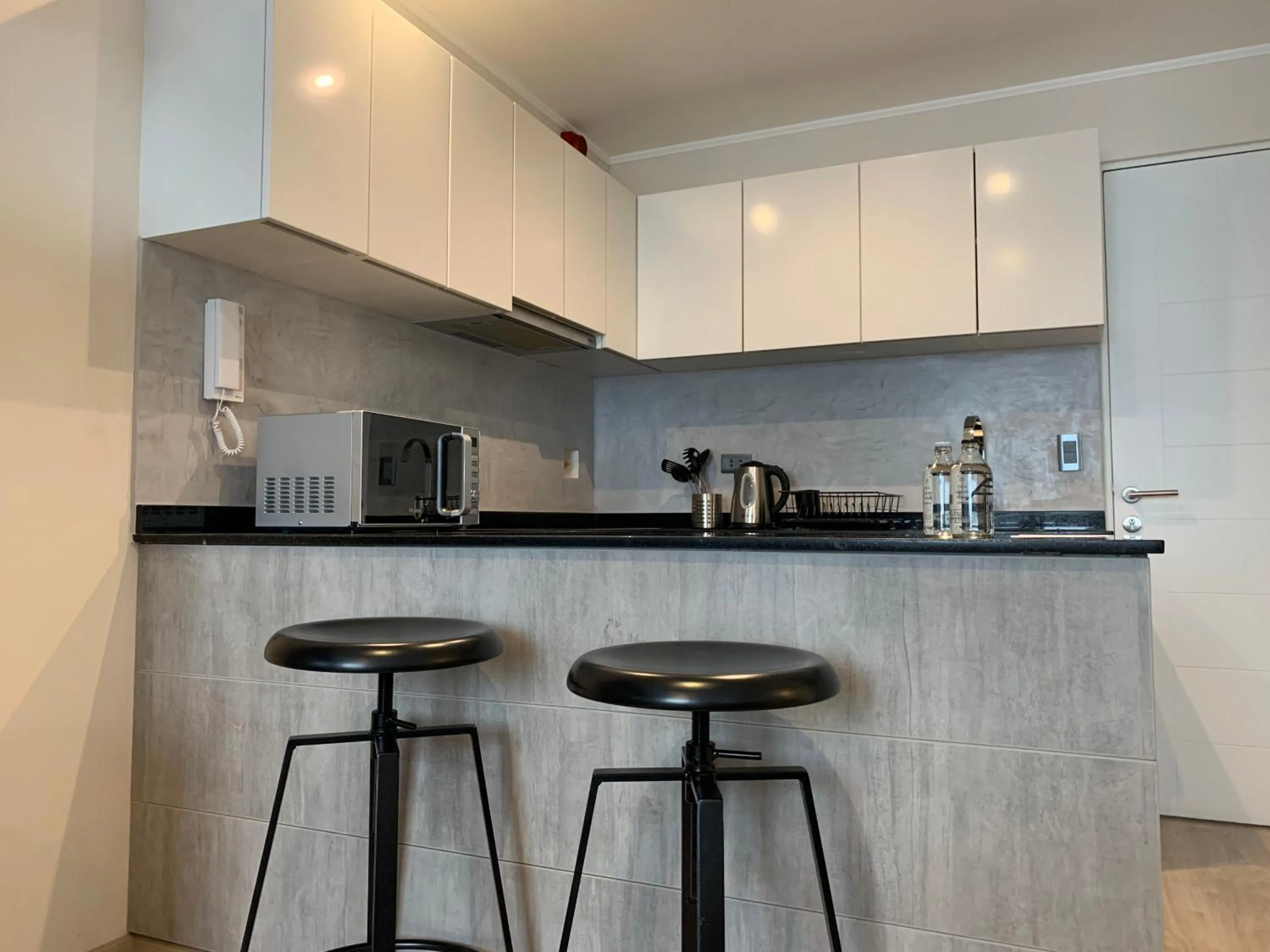 Coffee/tea facilities in Osma by Wynwood House