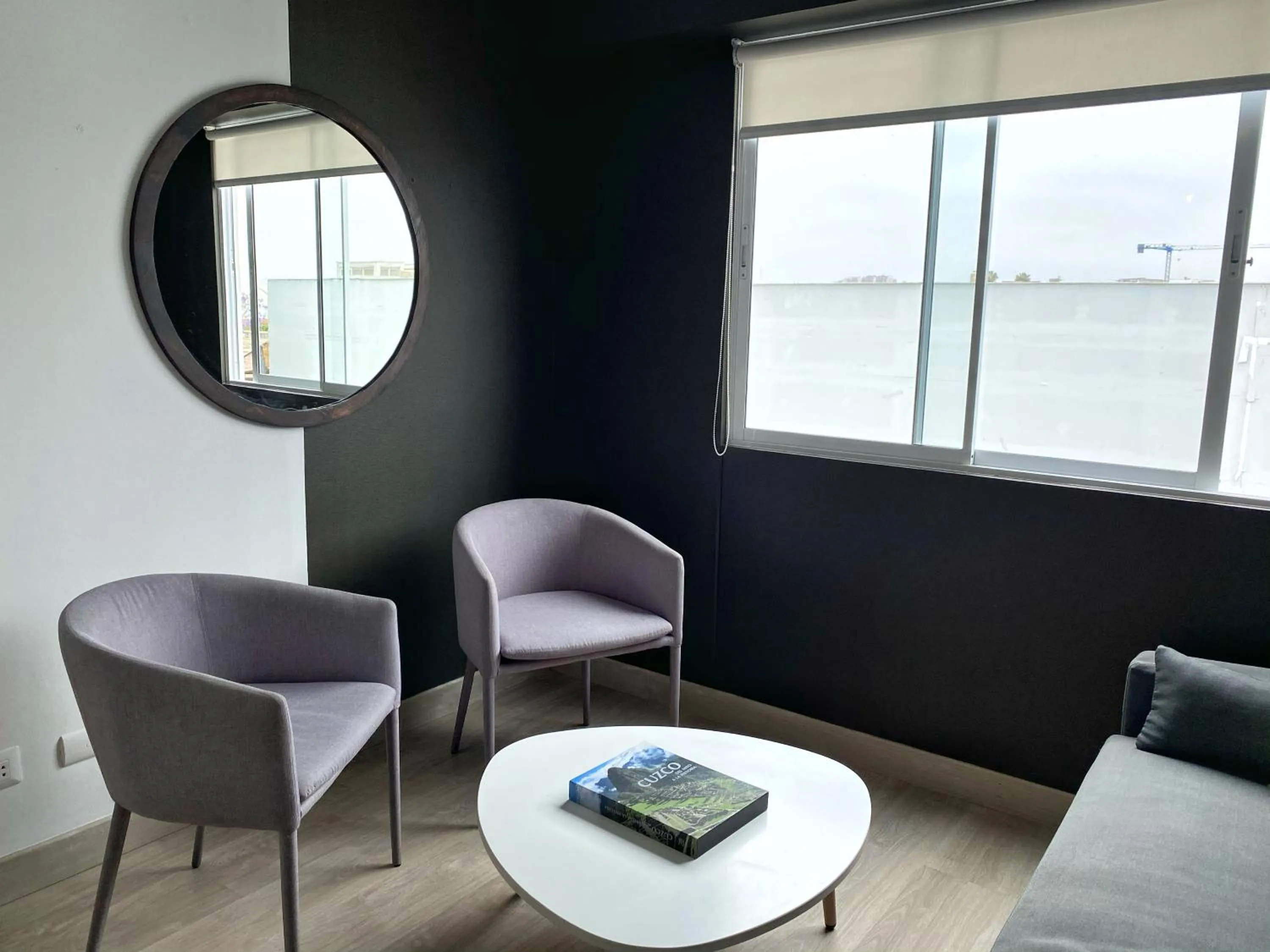 Living room in Osma by Wynwood House