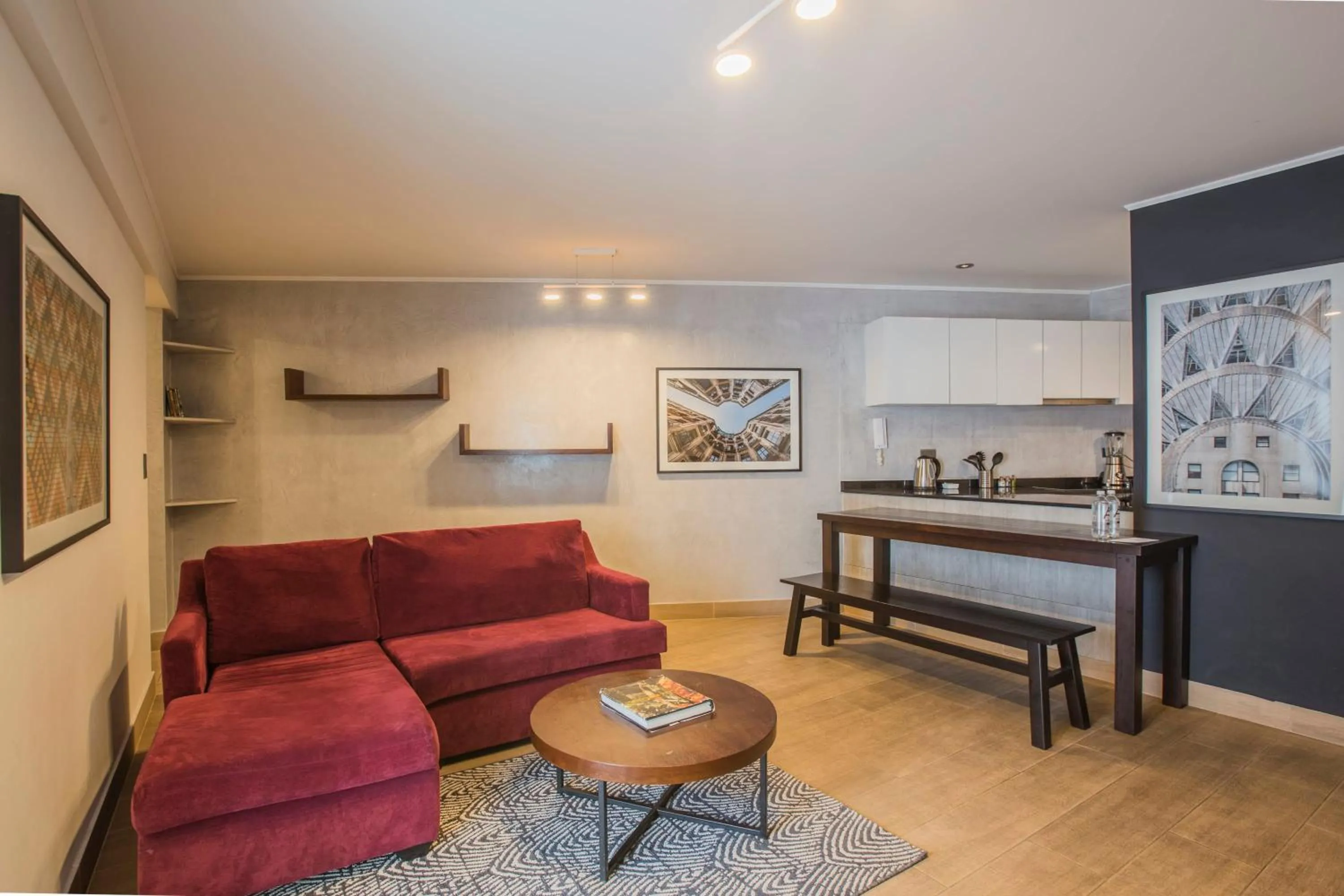 Living room in Osma by Wynwood House