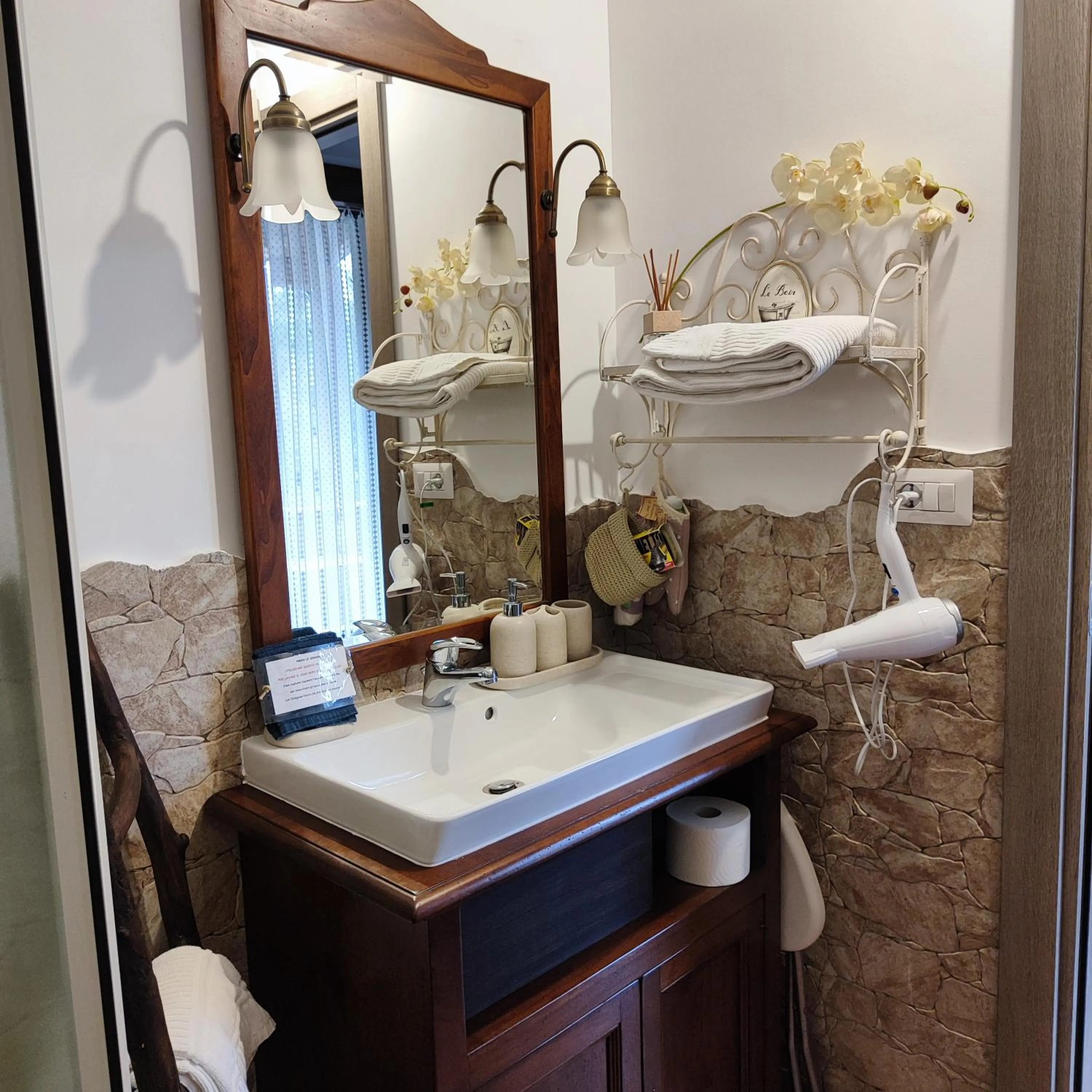 Bathroom in B&B Timeout