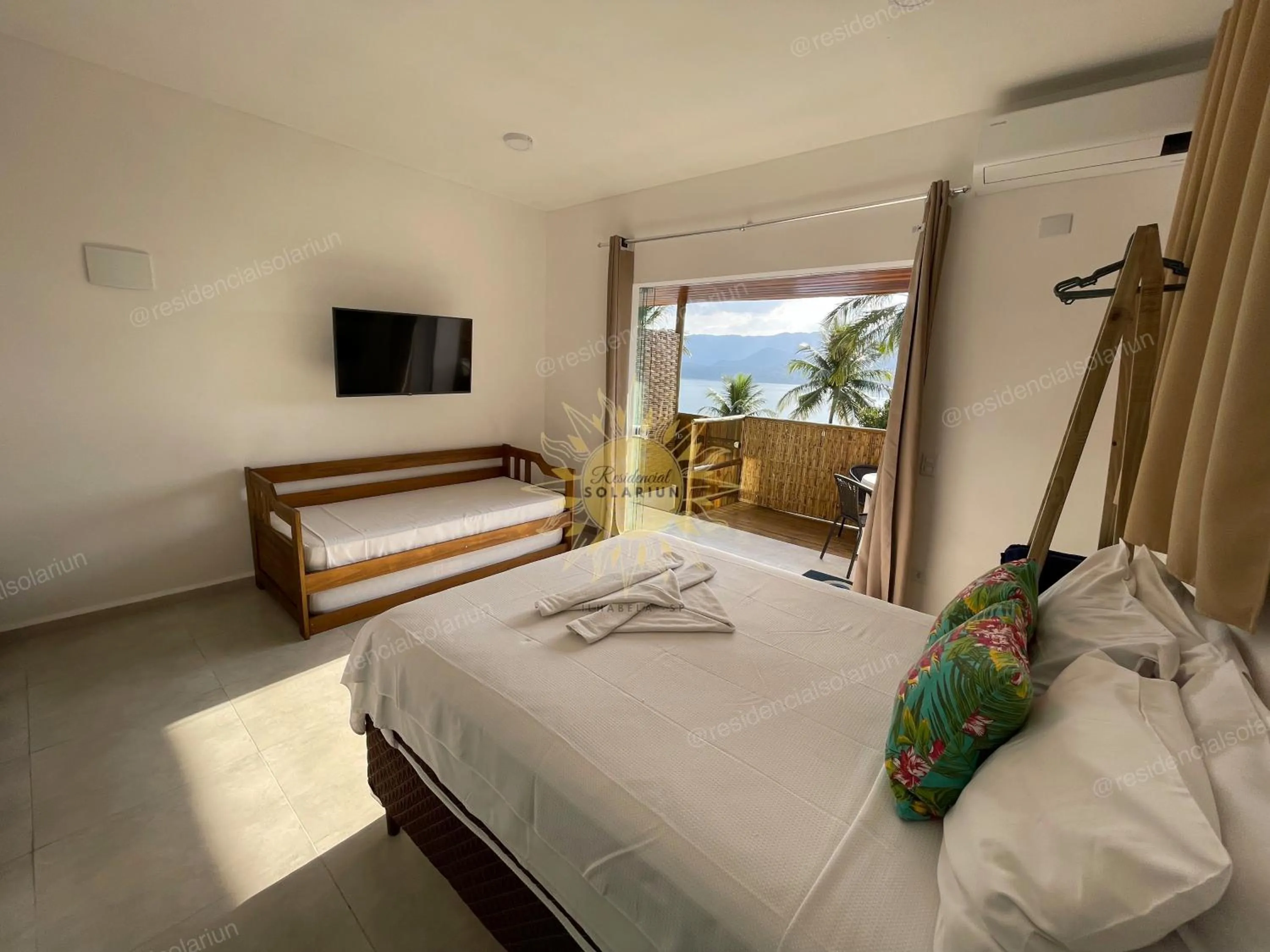 Bed in Residencial Solariun Ilhabela