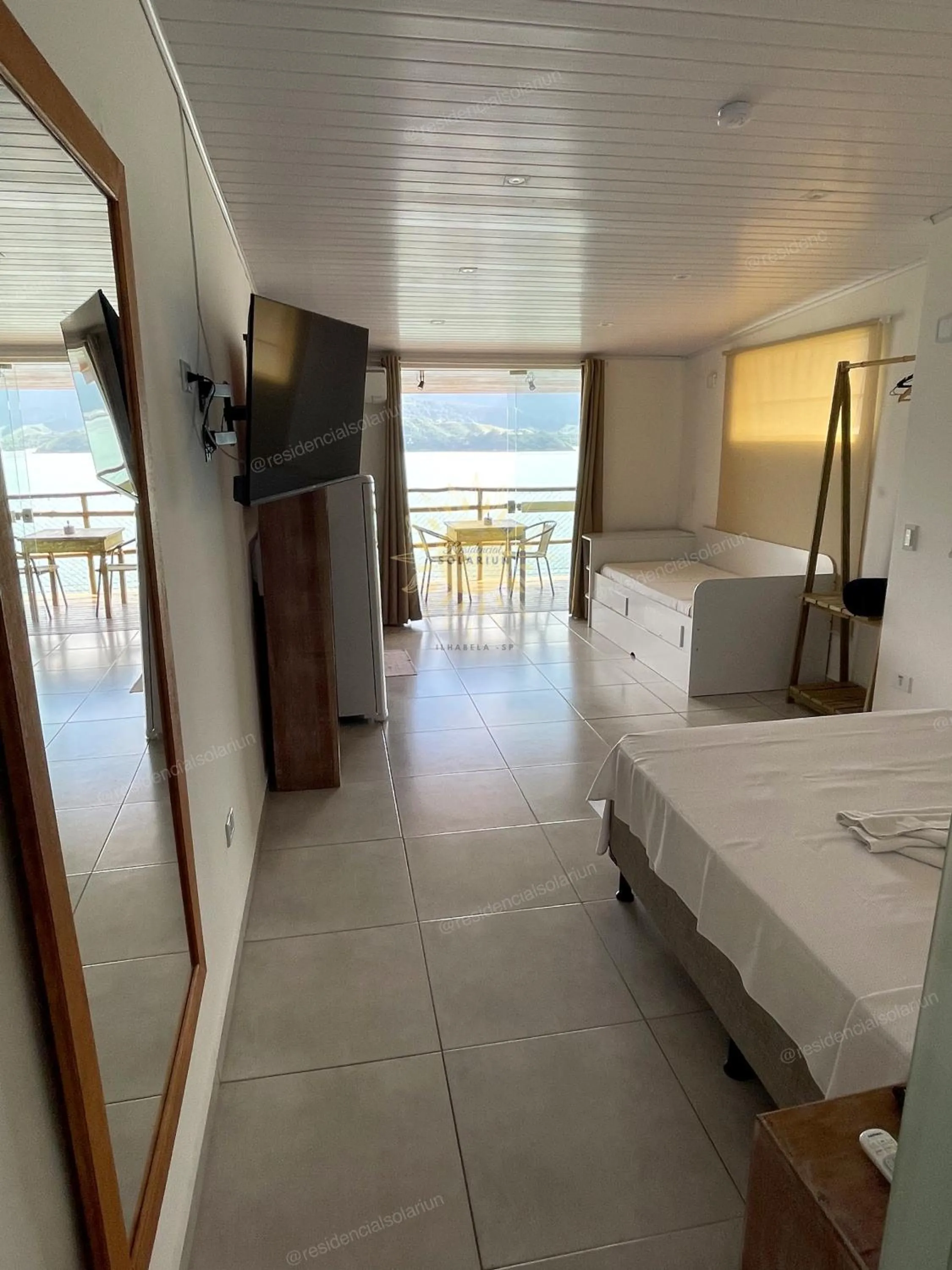 Bed in Residencial Solariun Ilhabela