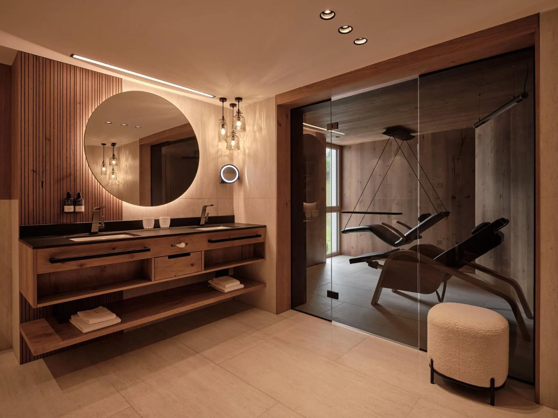 Bathroom in DAS EDELWEISS - Salzburg Mountain Resort