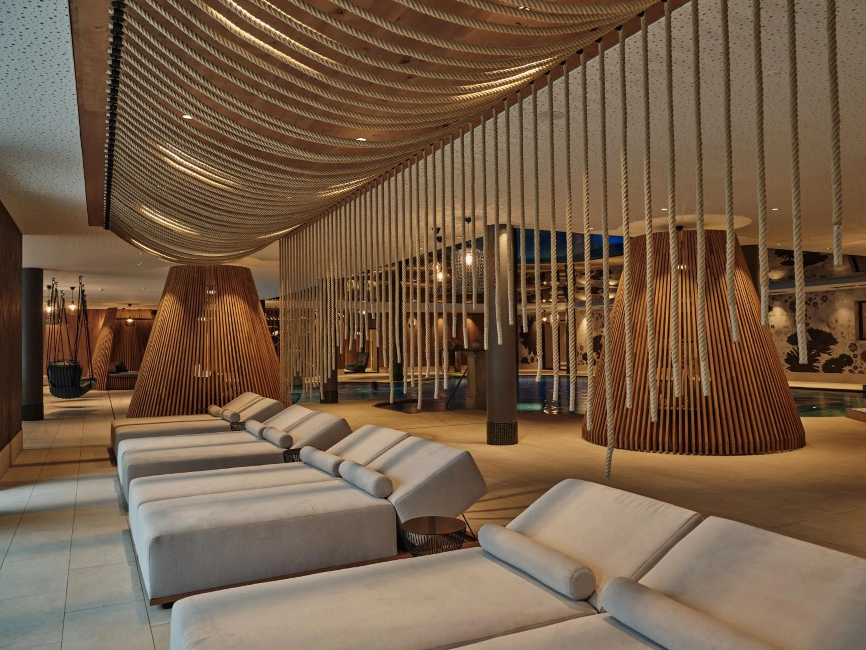 Swimming pool in DAS EDELWEISS - Salzburg Mountain Resort