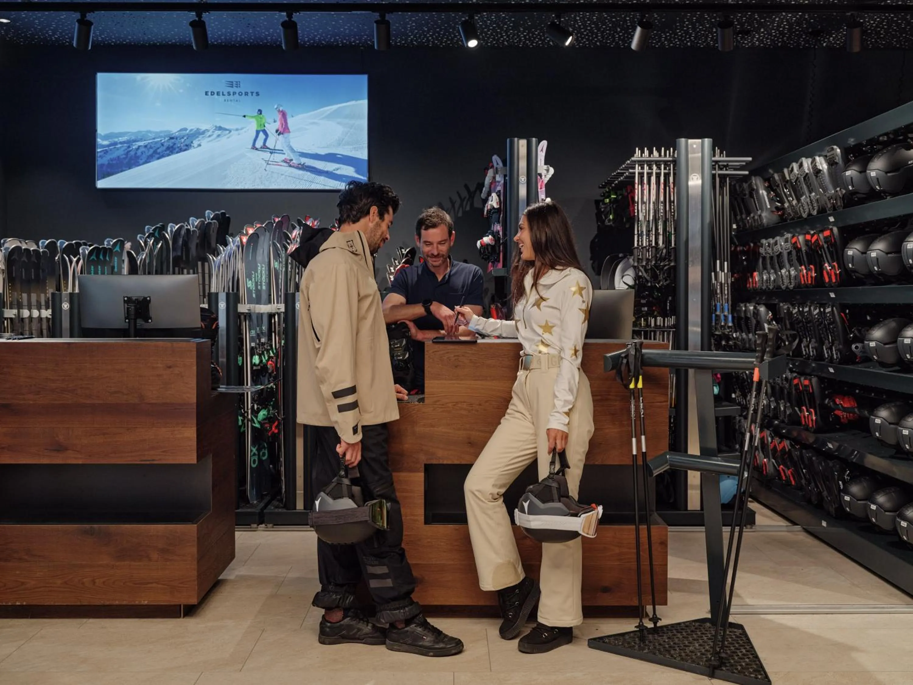 Skiing in DAS EDELWEISS - Salzburg Mountain Resort