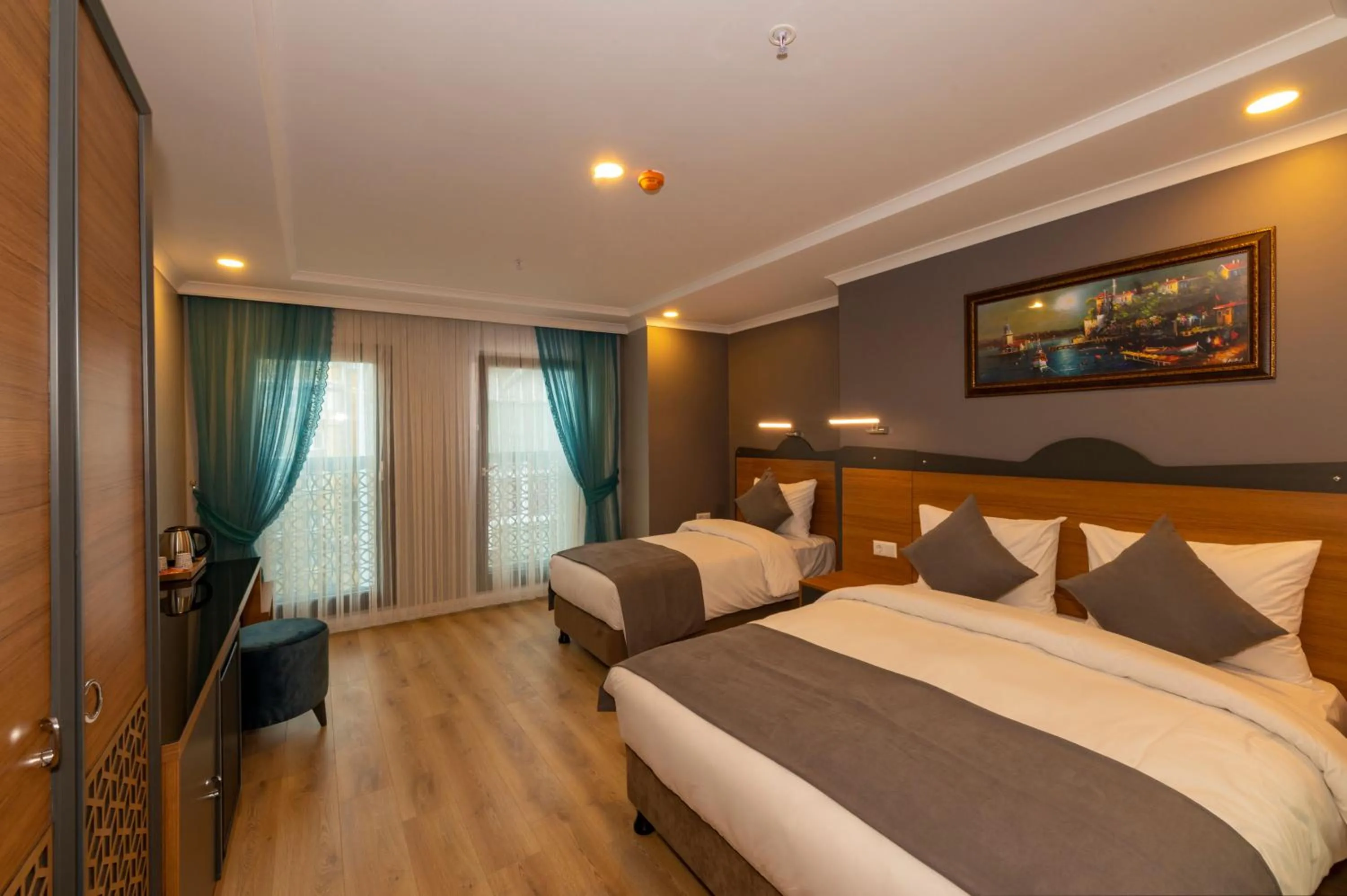 Massage, Bed in New Emin Hotel