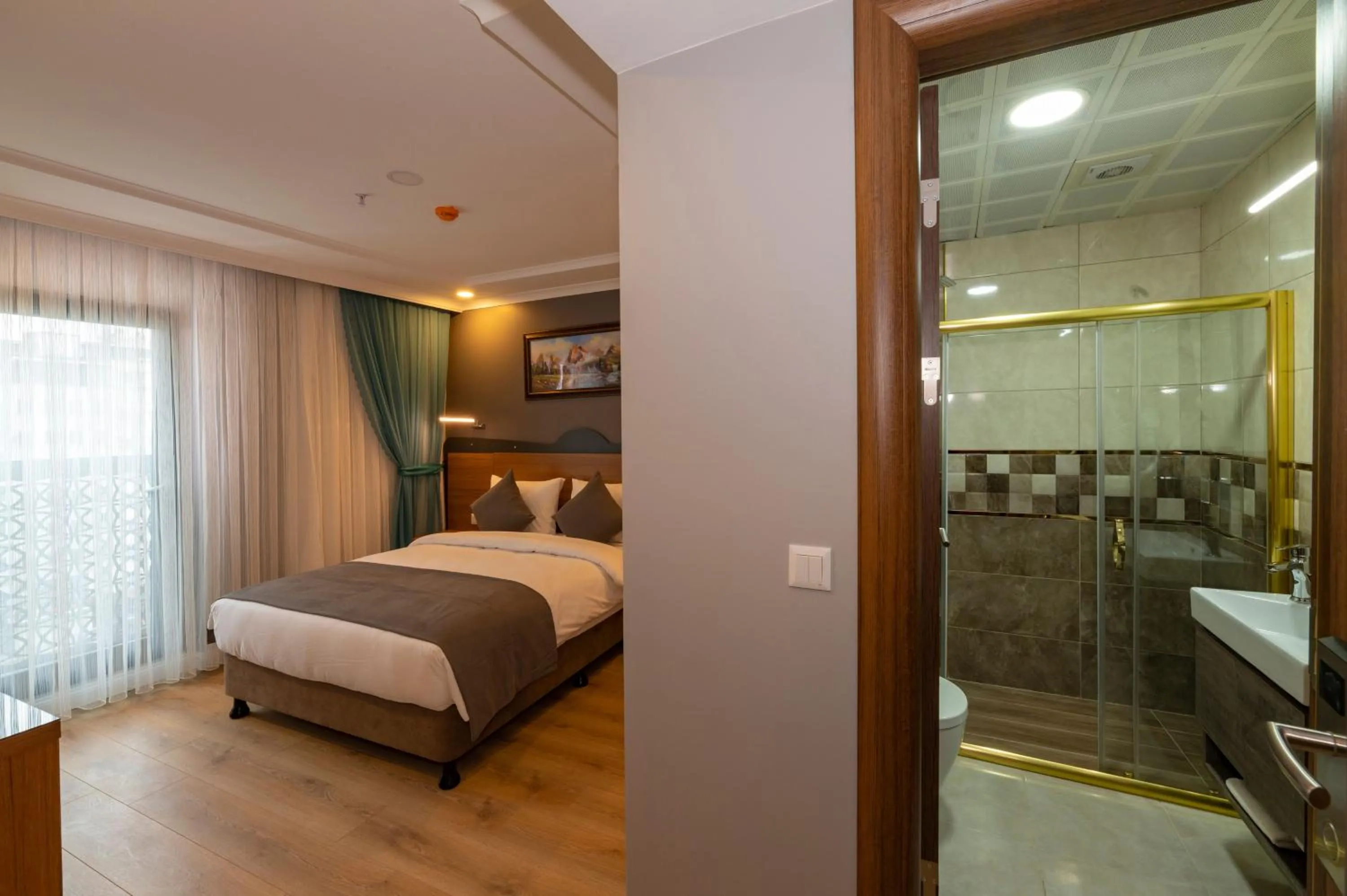 Massage, Bed in New Emin Hotel