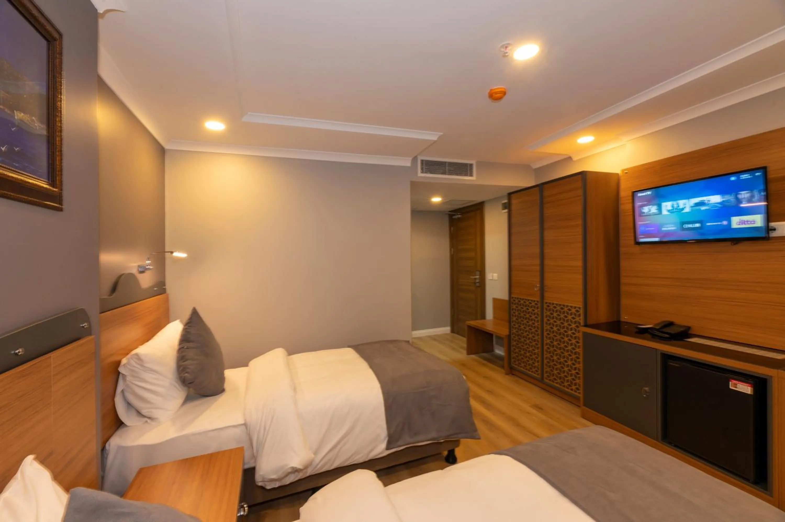 Massage, Bed in New Emin Hotel