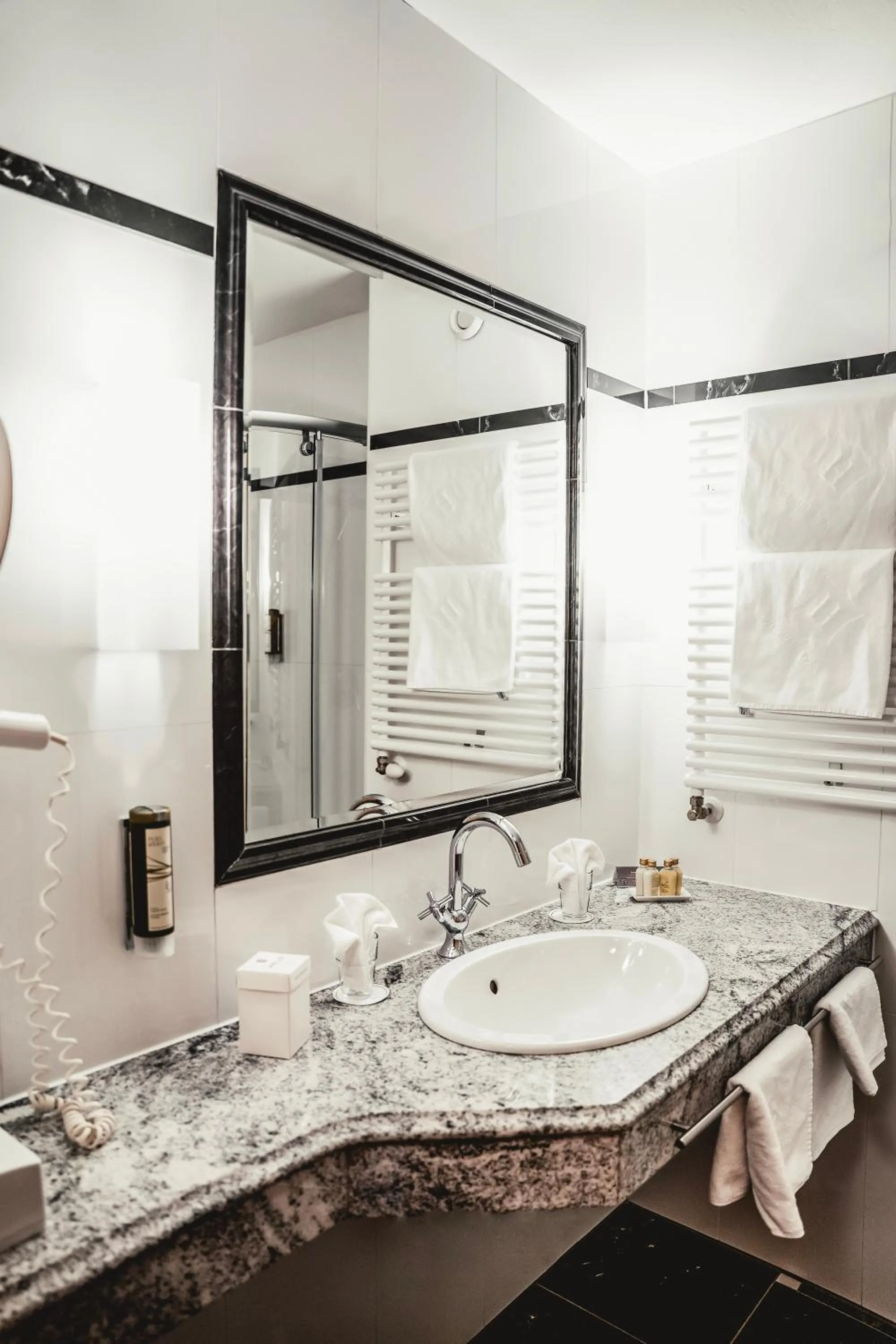 Bathroom in HELD - Hotel & Spa , 4 Sterne Superior, Zillertal