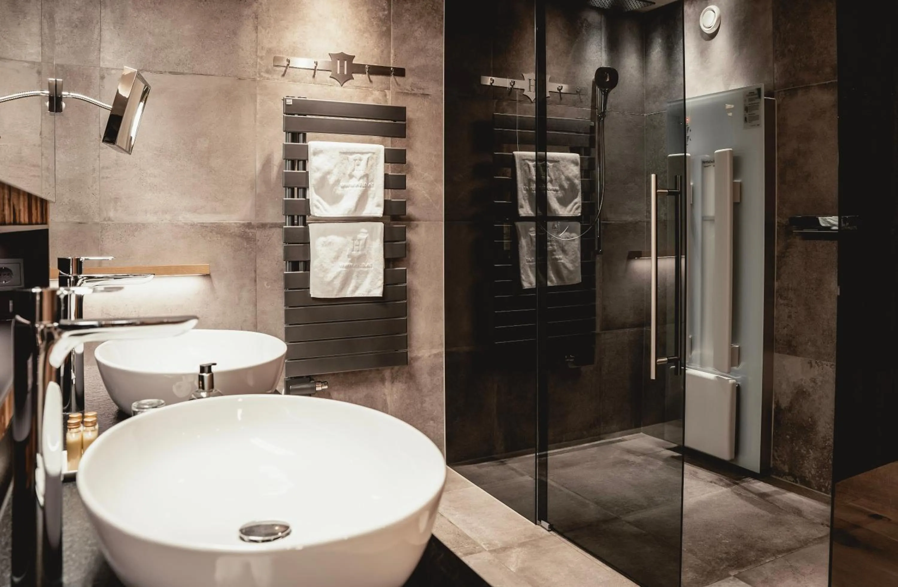 Shower in HELD - Hotel & Spa , 4 Sterne Superior, Zillertal