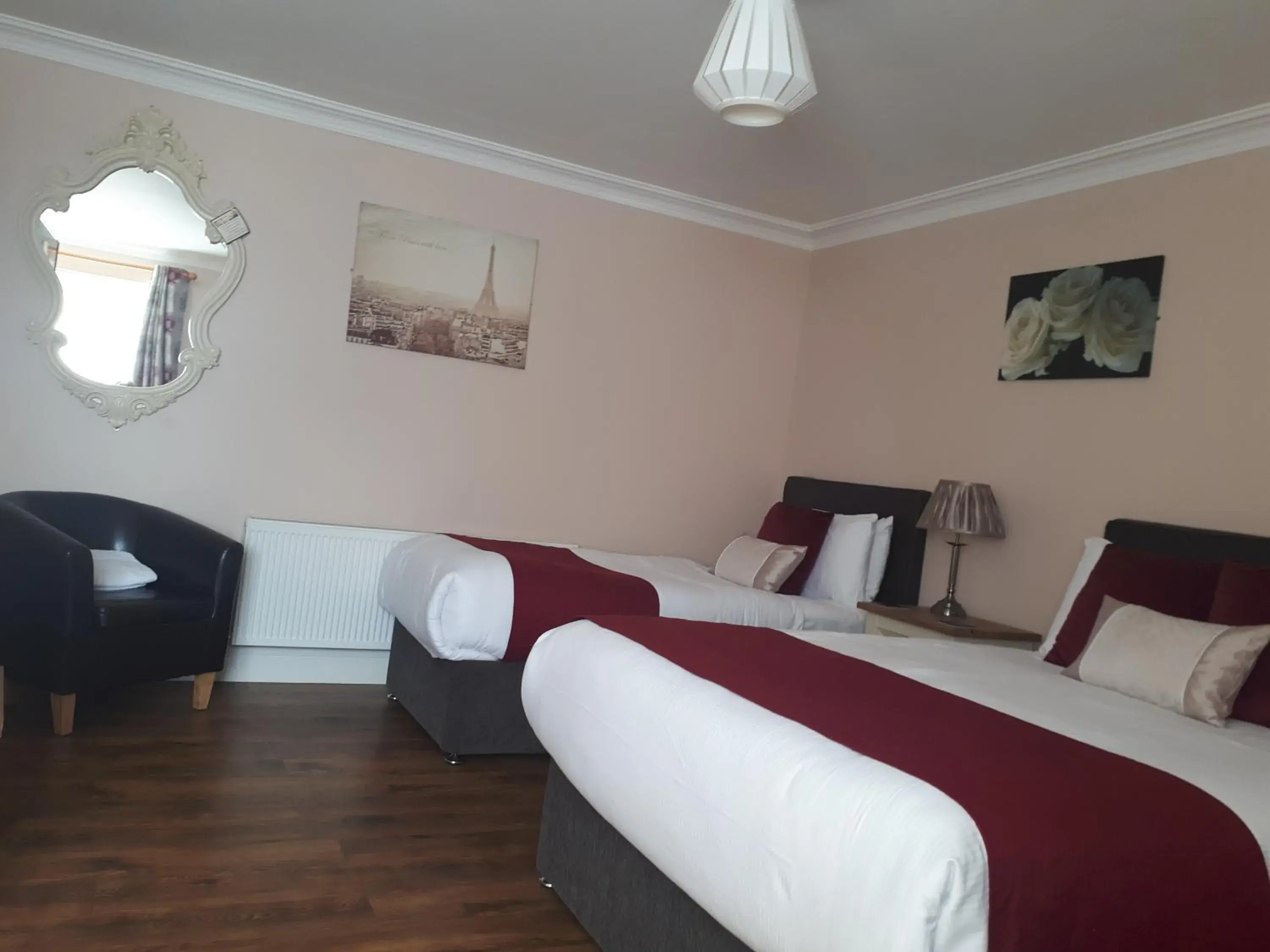 Double or Twin Room - Courtyard in Jim McGee's Double or Twin Room - Courtyard in Jim McGee's