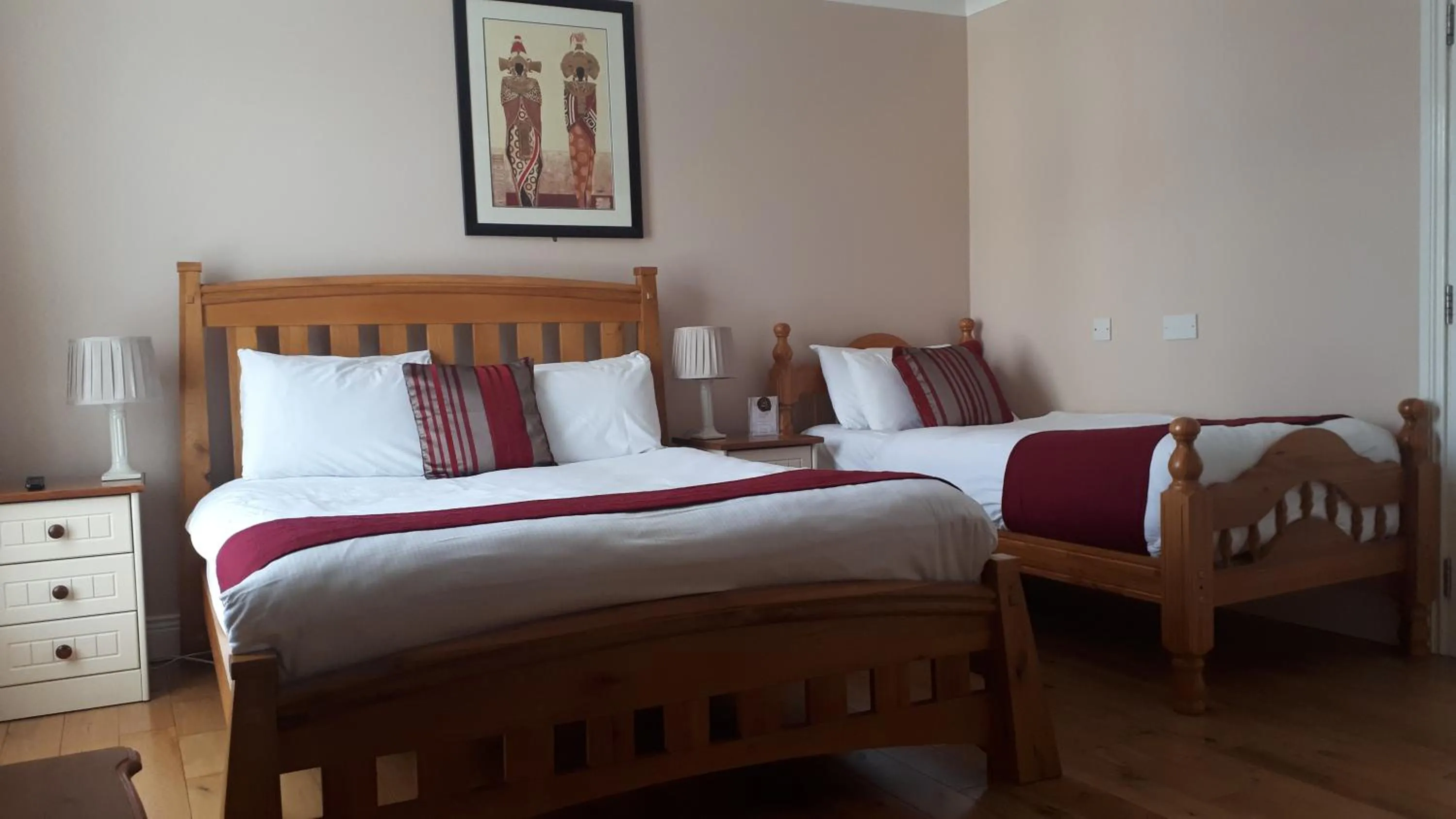 Double / Triple  Room in Jim McGee's