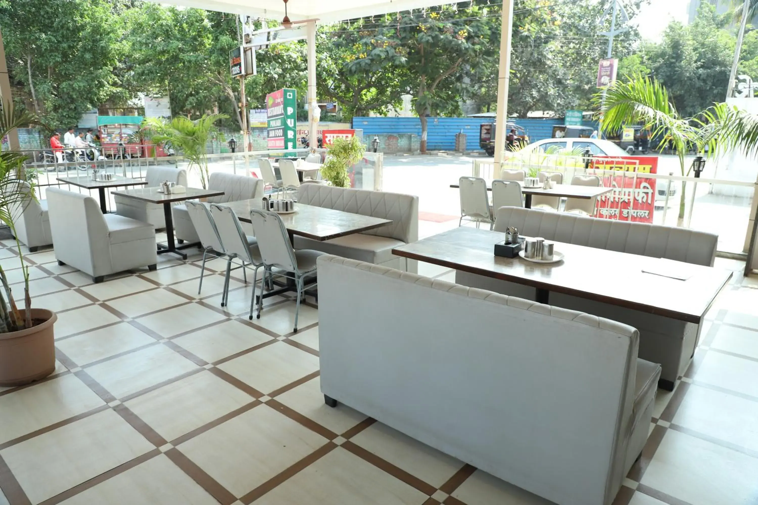 Restaurant/places to eat in Hotel Sai Bansi Restaurant/places to eat in Hotel Sai Bansi