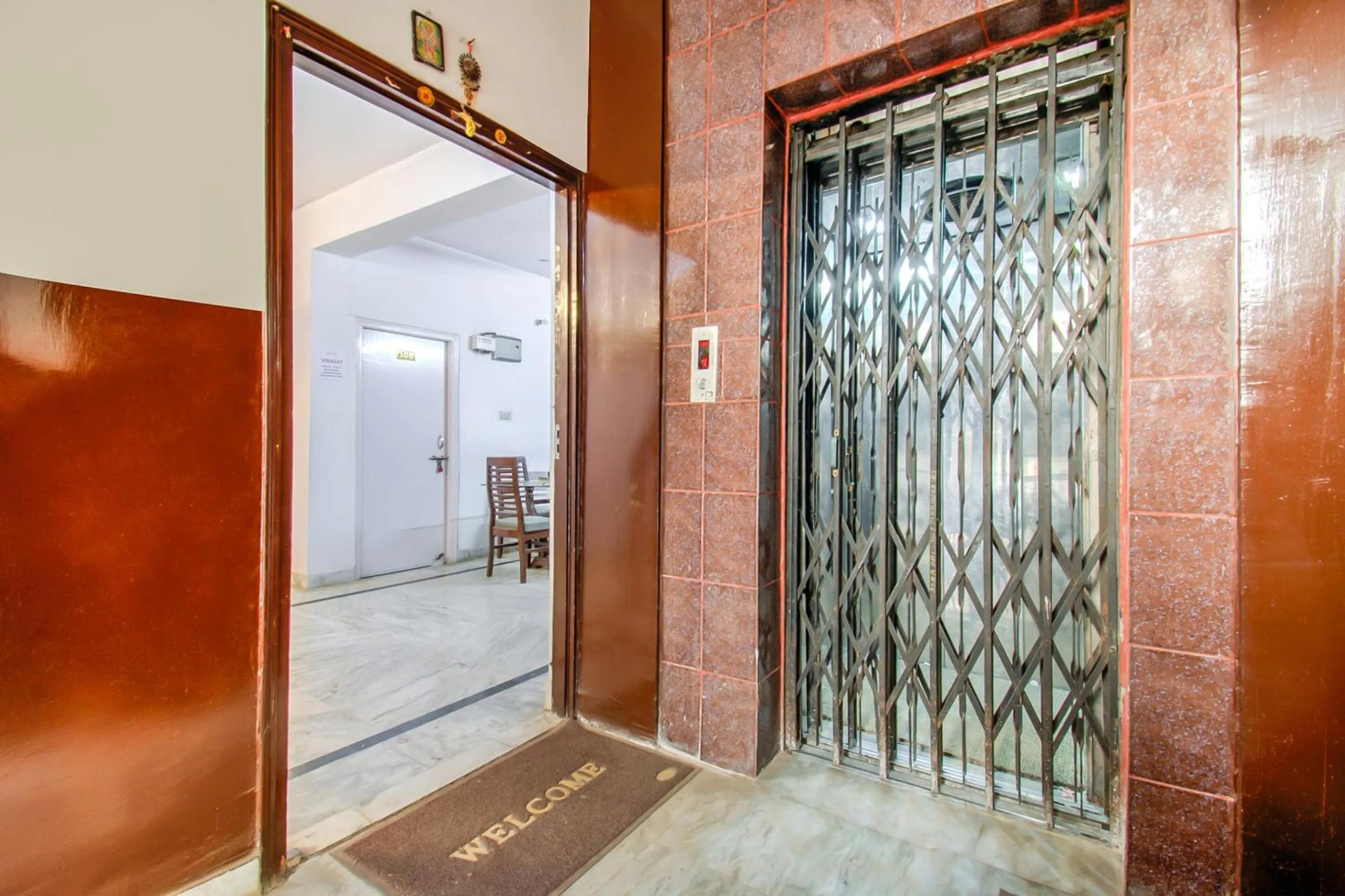 Facade/entrance in Hotel O Kamini