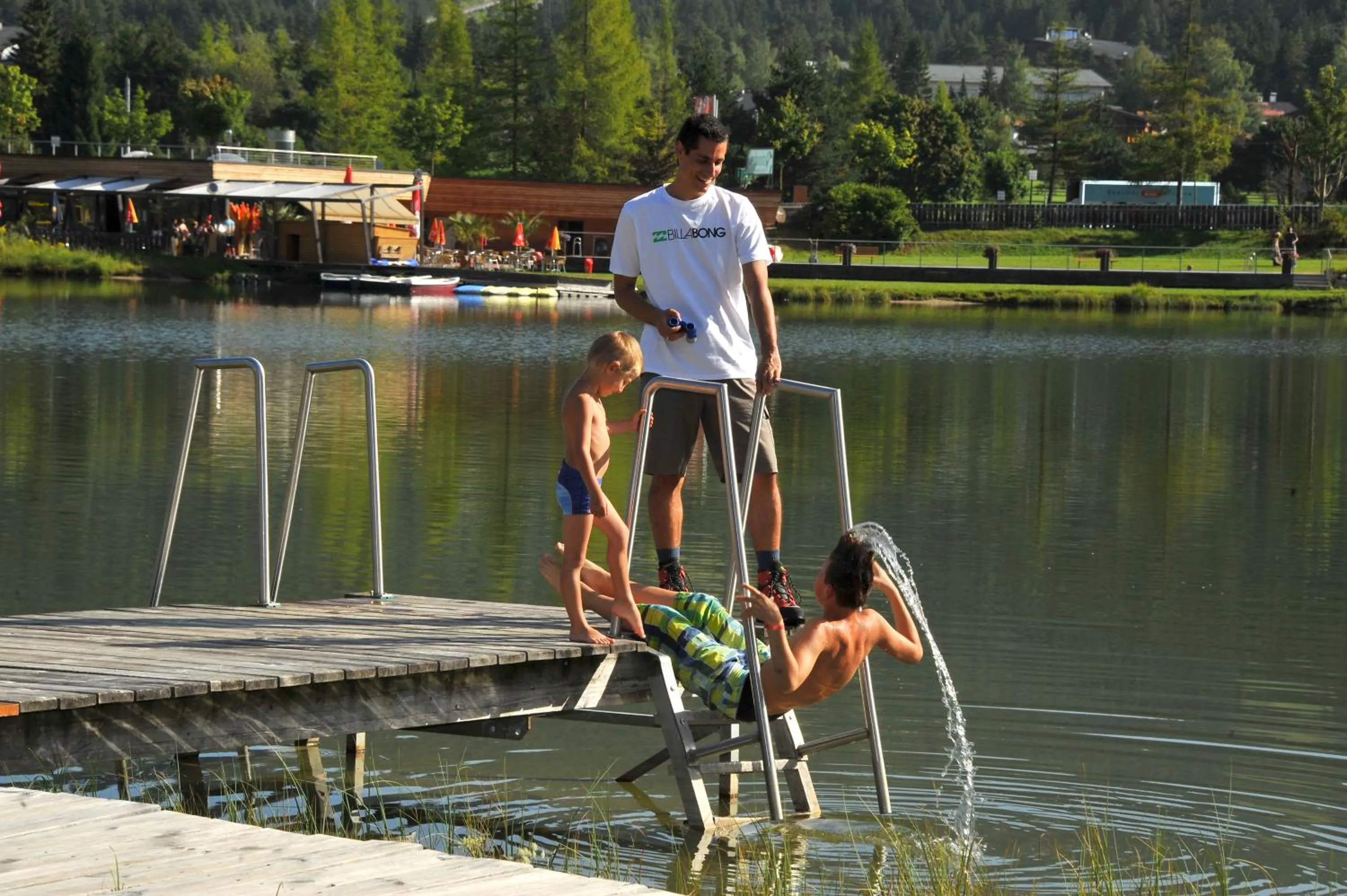 People in A-VITA Viktoria & A-VITA living luxury apartments