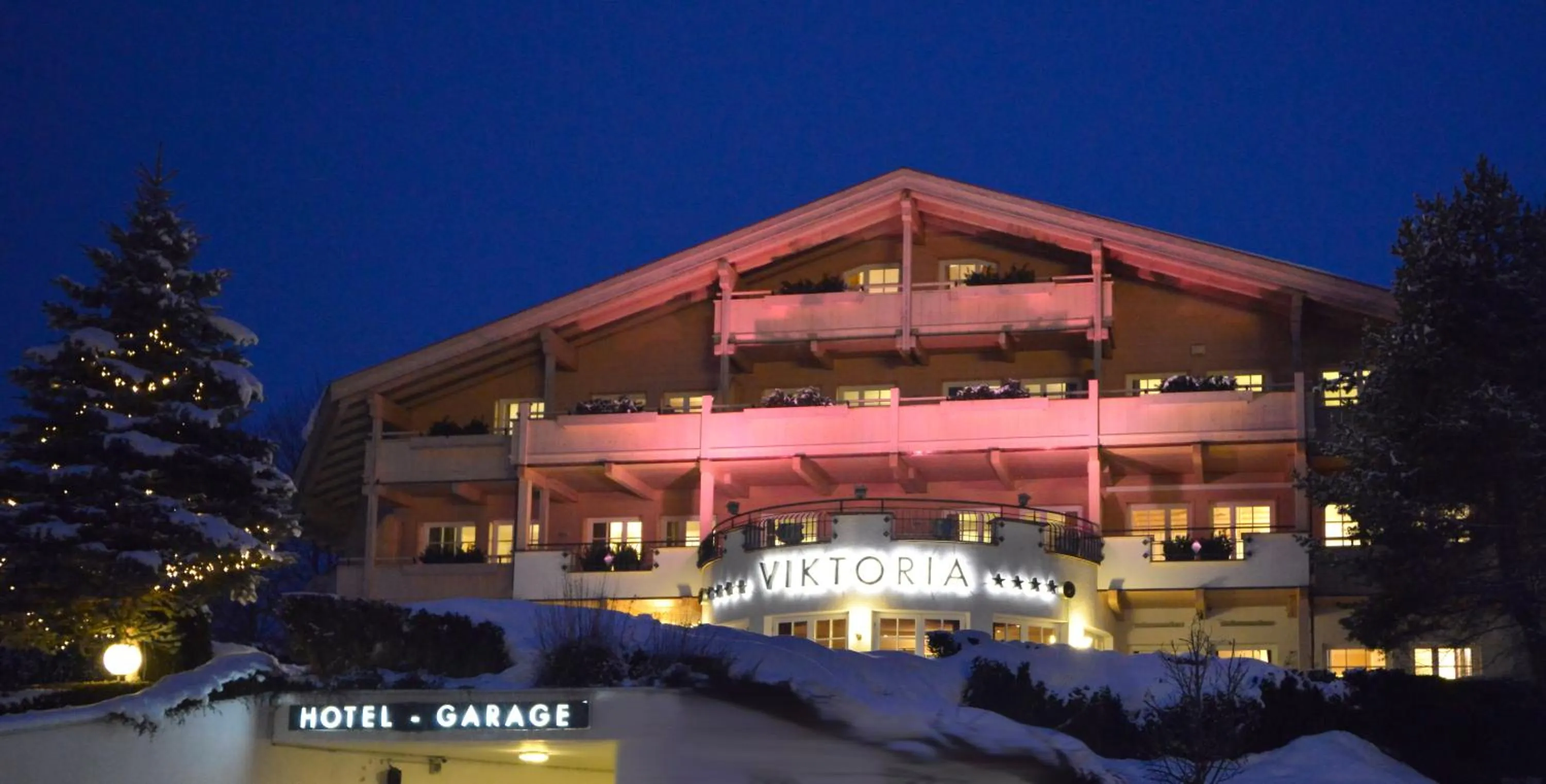 Facade/entrance in A-VITA Viktoria & A-VITA living luxury apartments