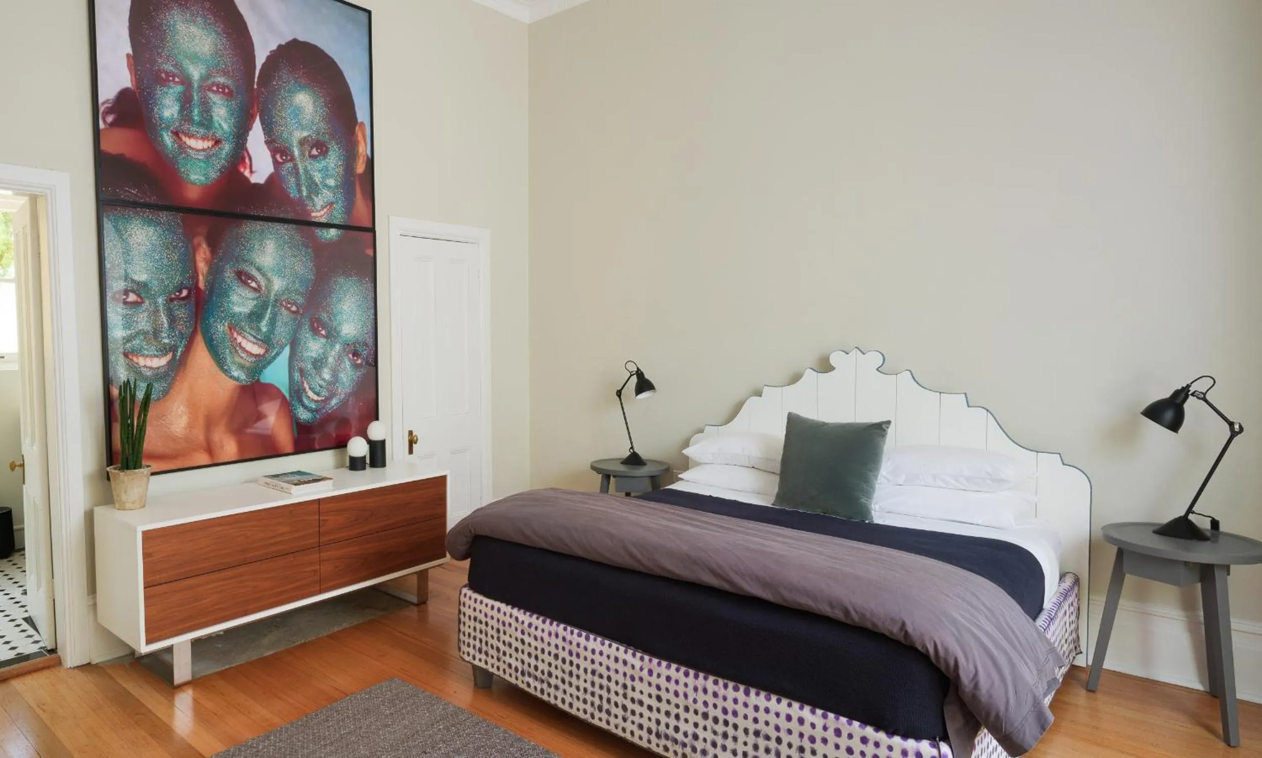 Bed in Mona Farm