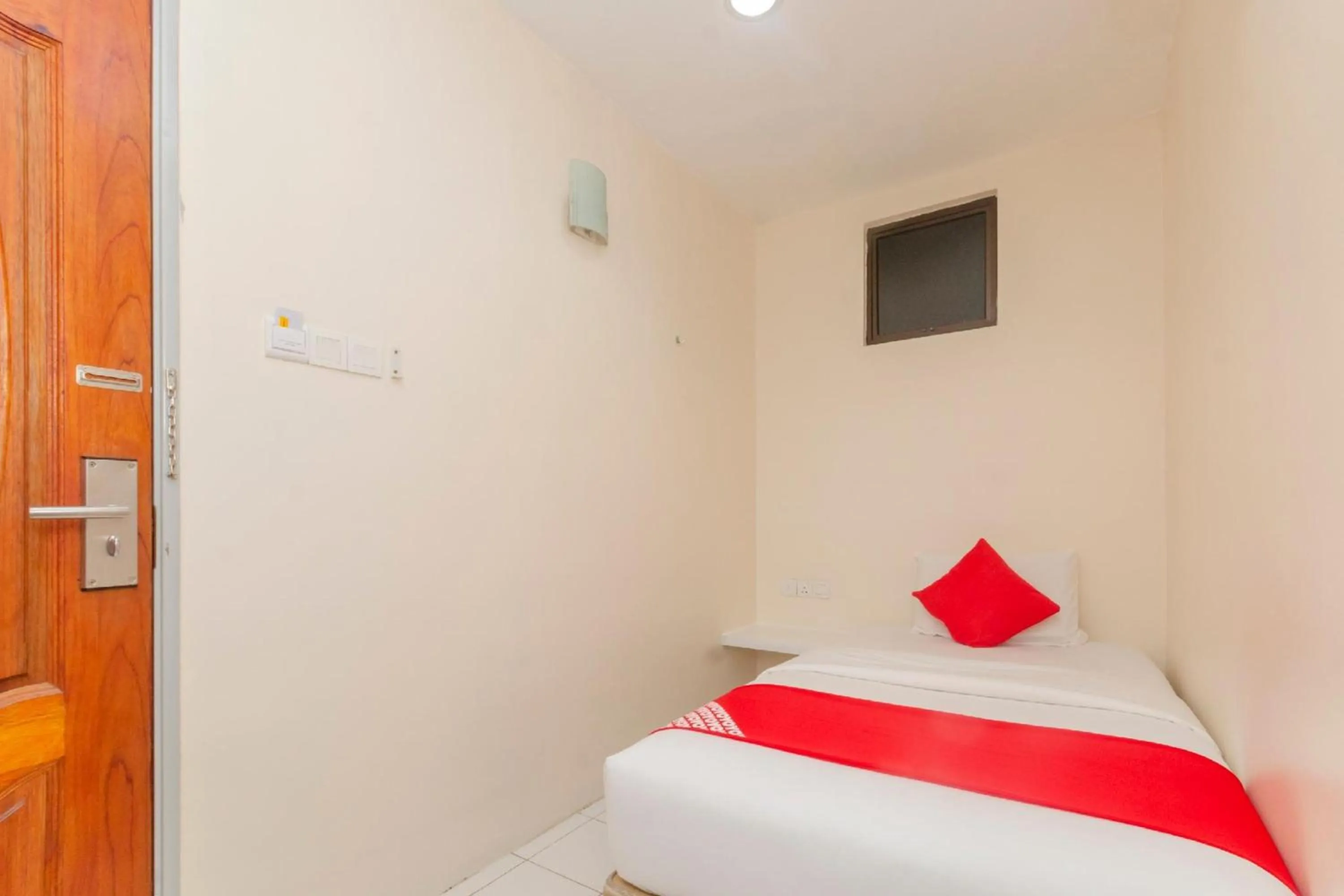 Photo of the whole room, Bed in Skudai Hotel