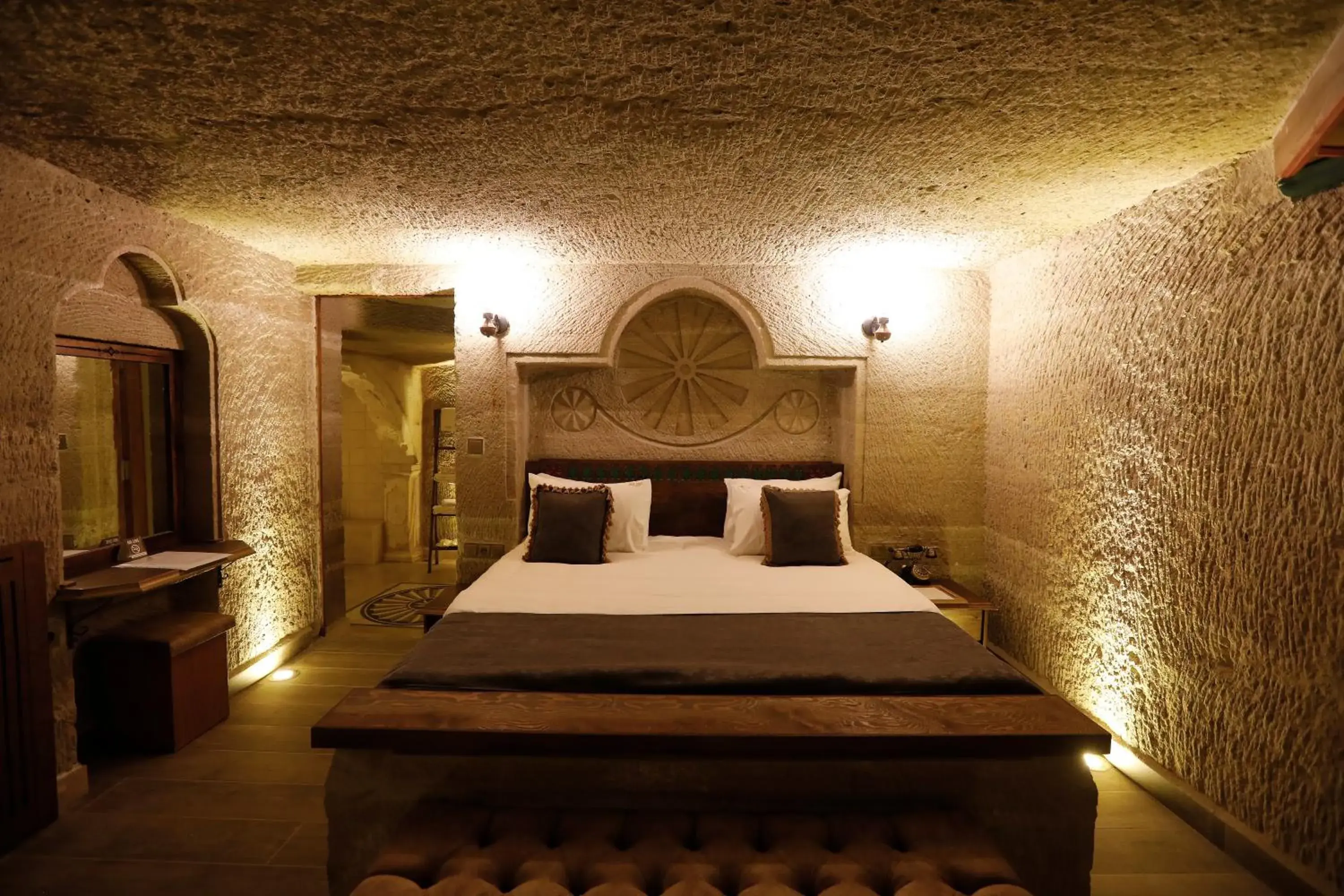 Bedroom, Bed in Ada Cave Suites Bedroom, Bed in Ada Cave Suites