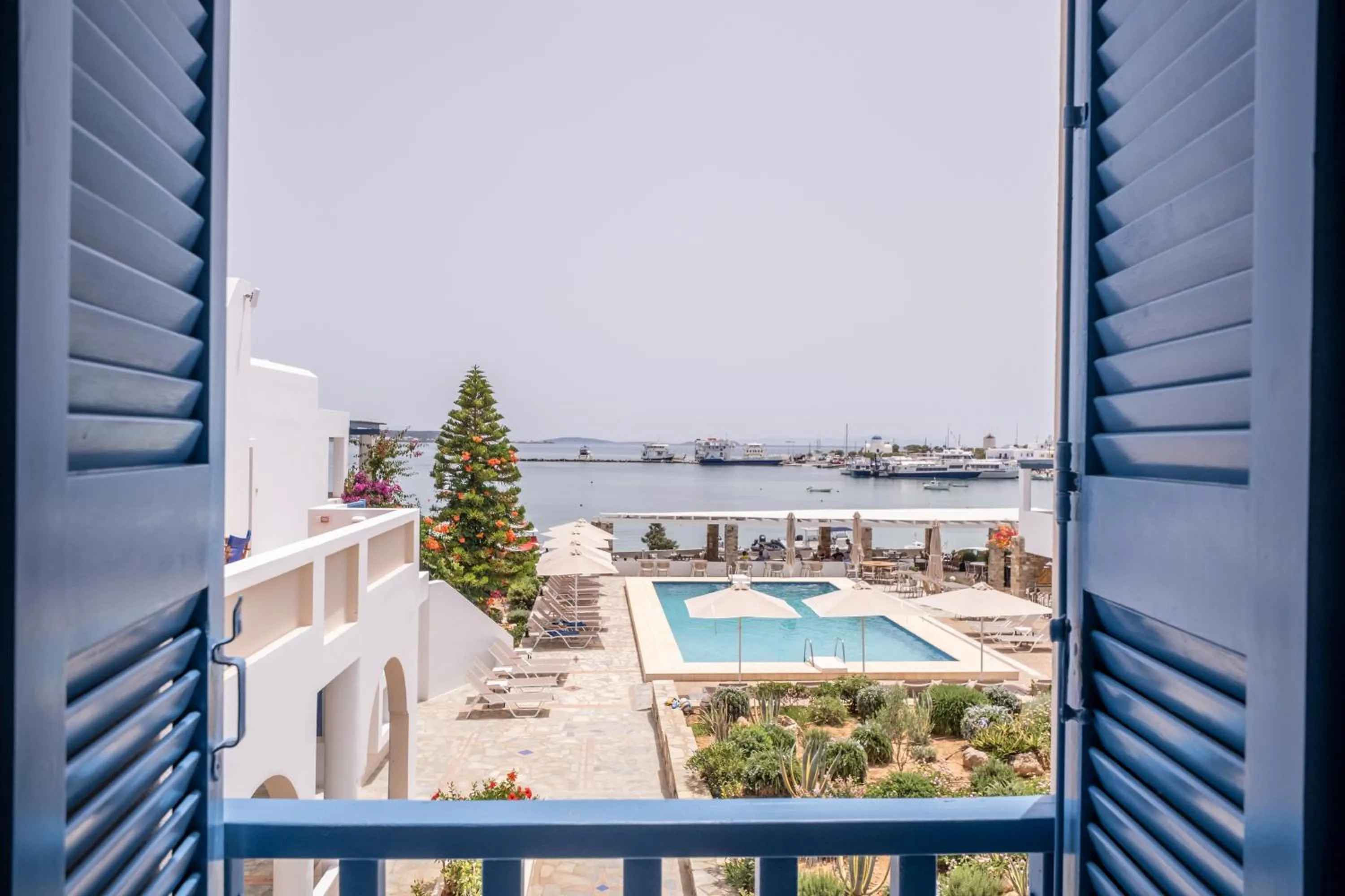 Queen Suite with Pool View in Kouros Village