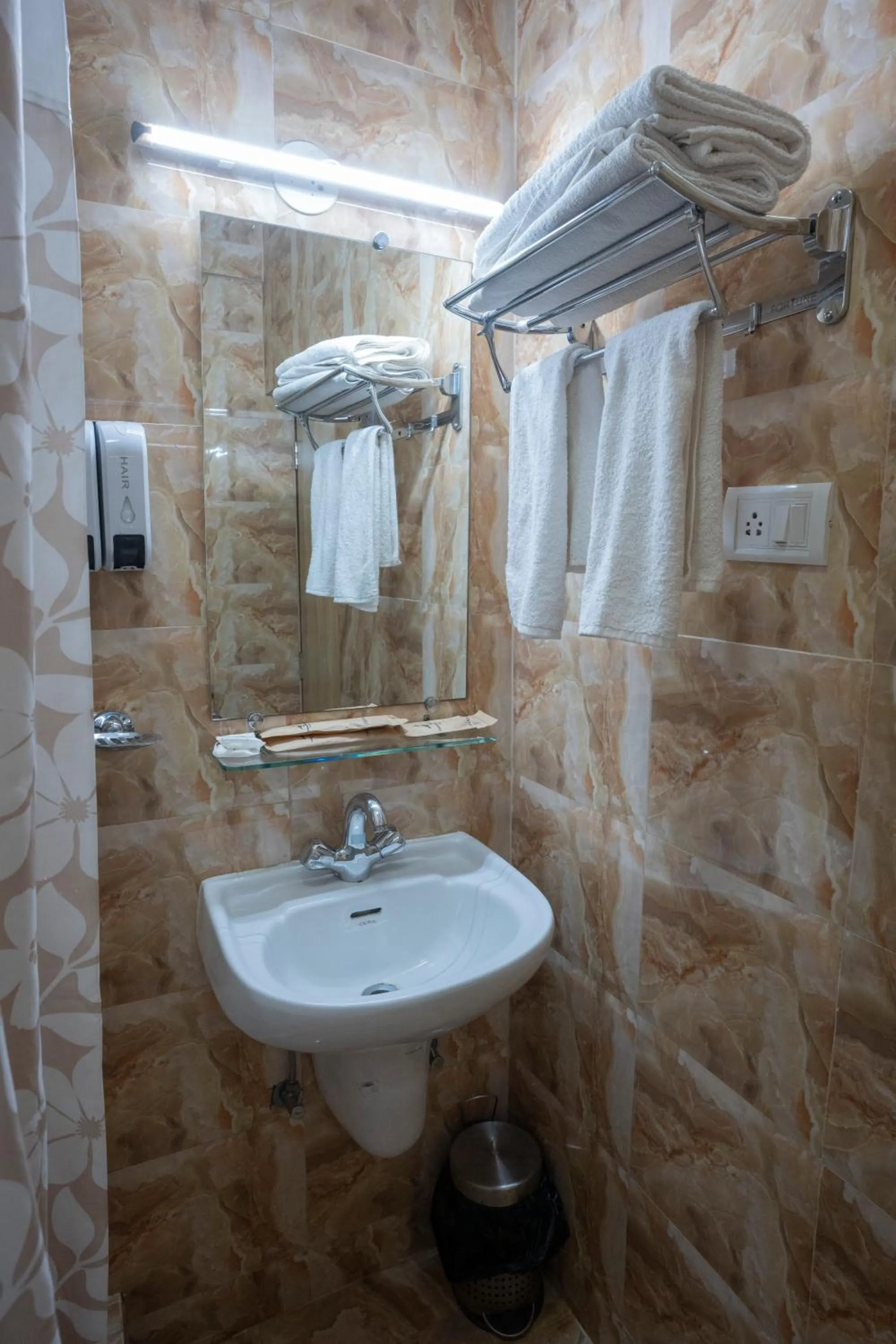 Shower in Resort Palmeiras Dourado