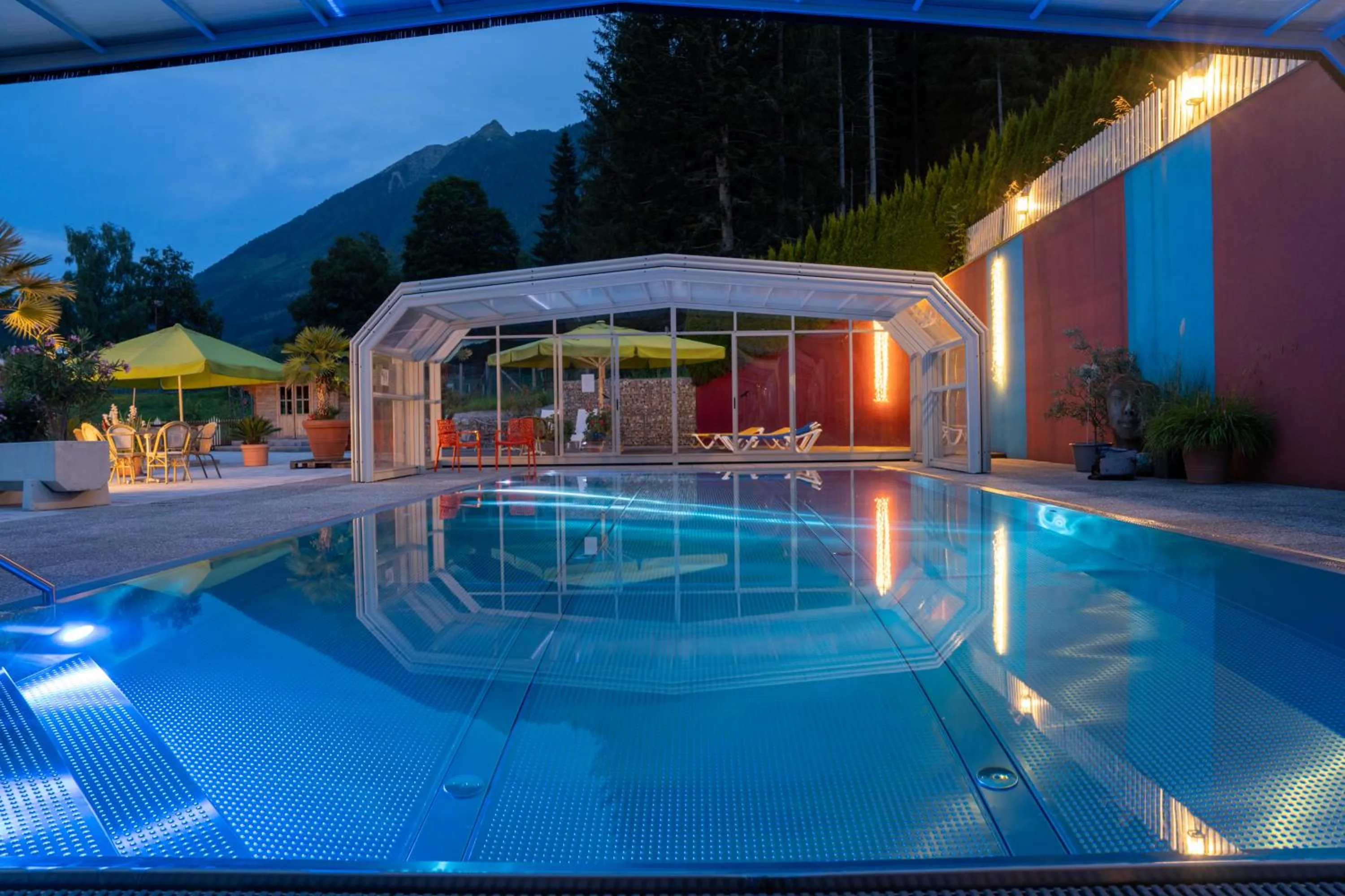 Swimming pool in Hotel Vitaler Landauerhof
