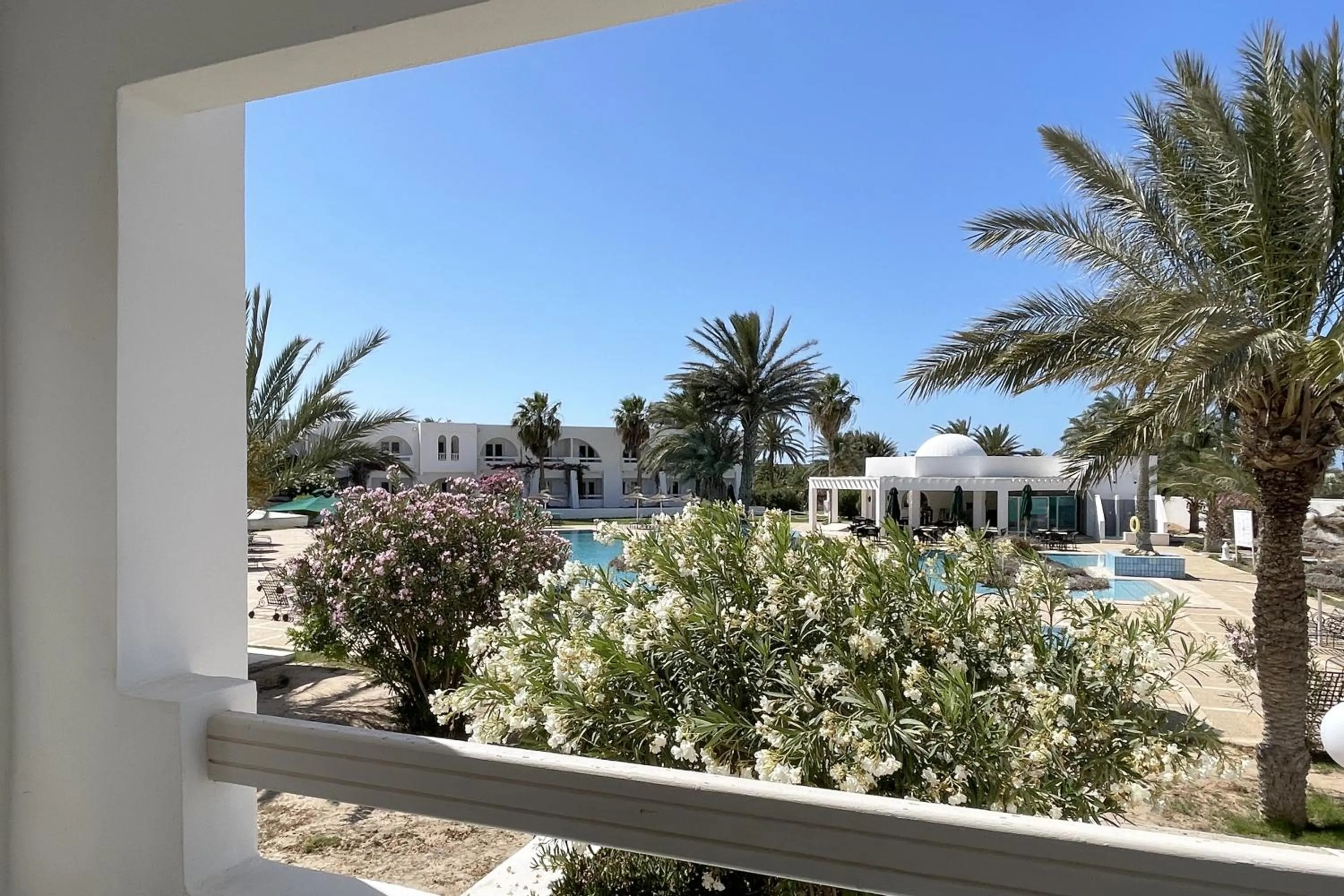 Garden view in Hotel Bougainvillier Djerba