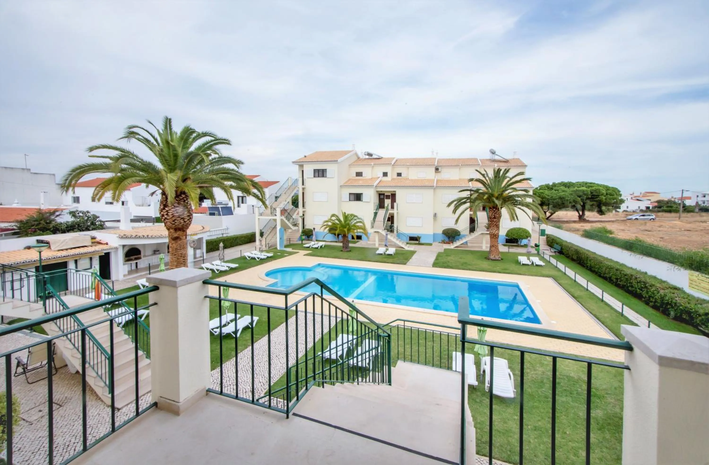 Pool view in Atlantico Sul