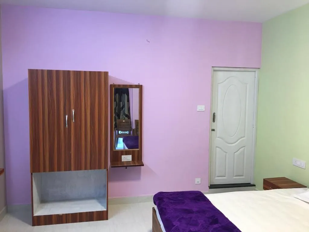 Bed in HAPPYSTAY rooms and cottages