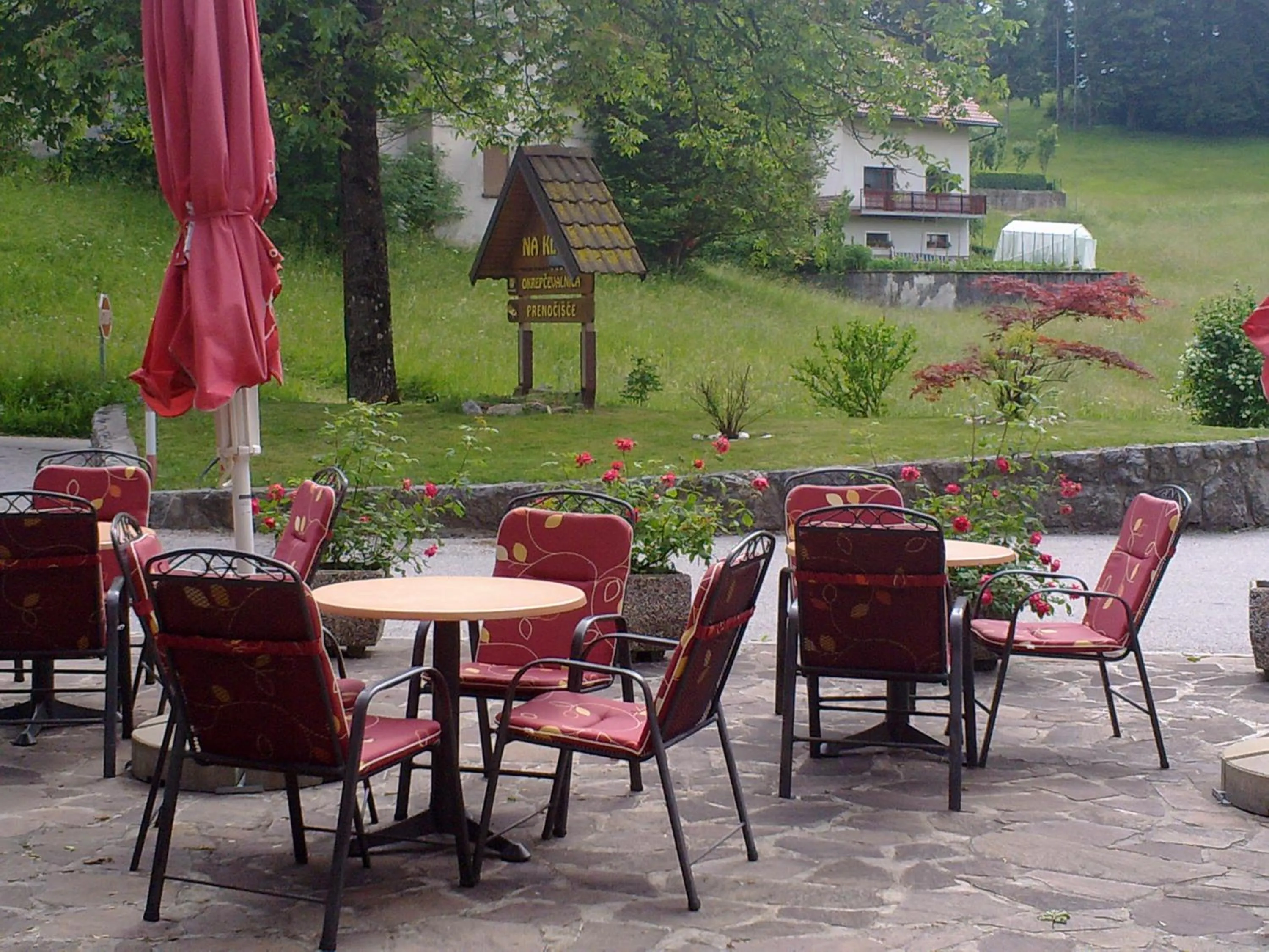 Patio in B&B Na Kluk