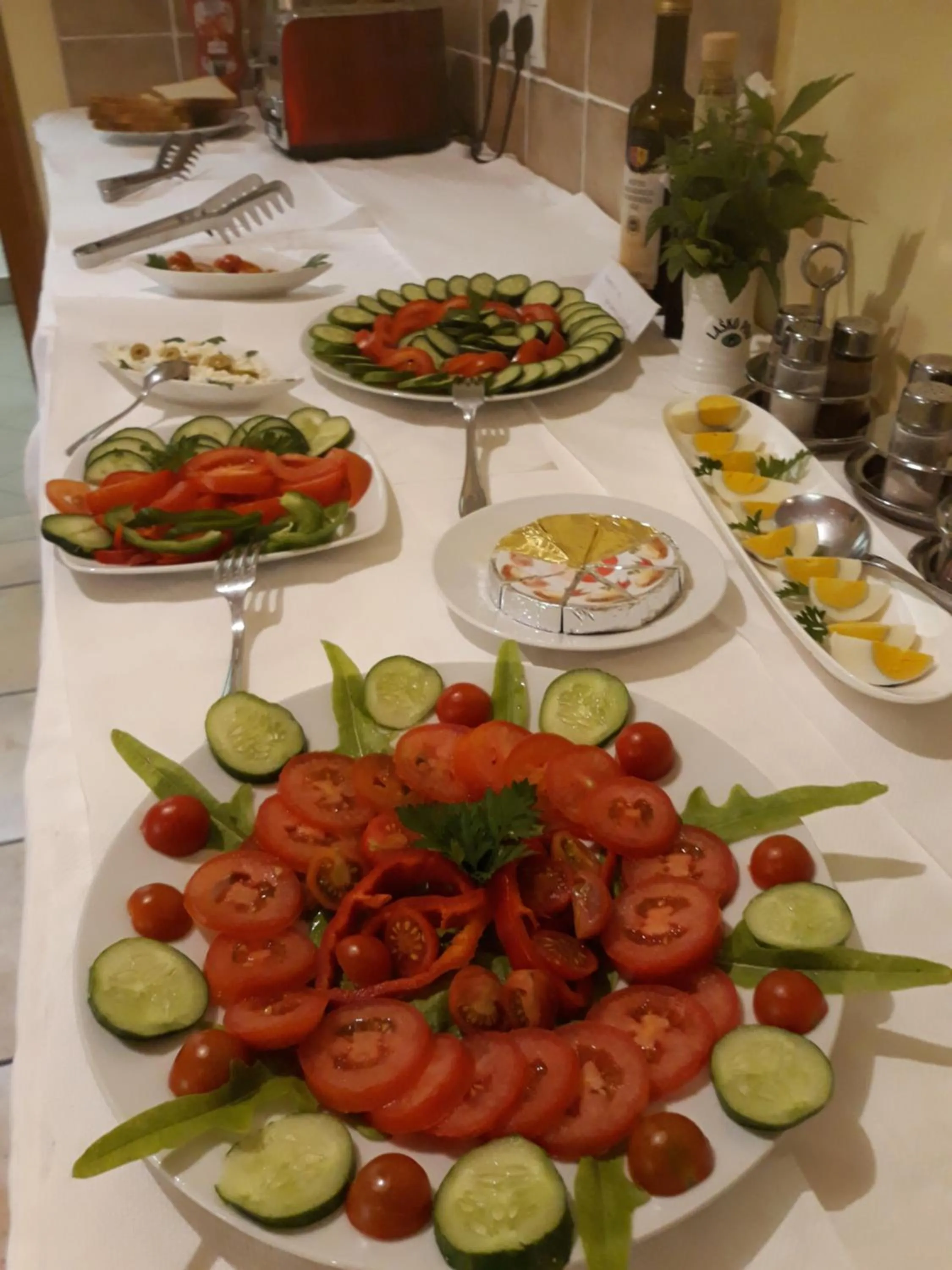 Buffet breakfast in B&B Na Kluk