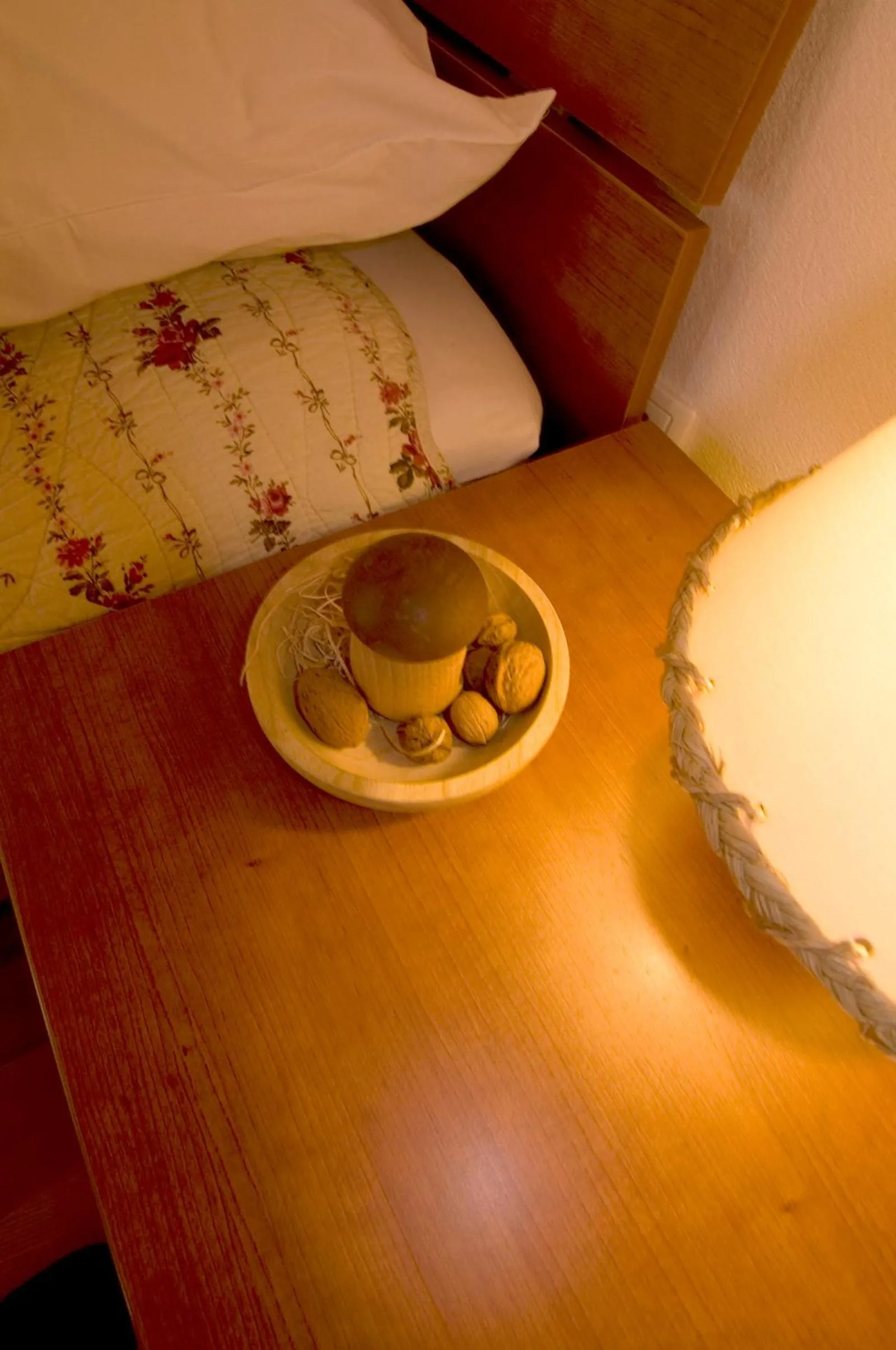 Decorative detail, Bed in B&B Na Kluk