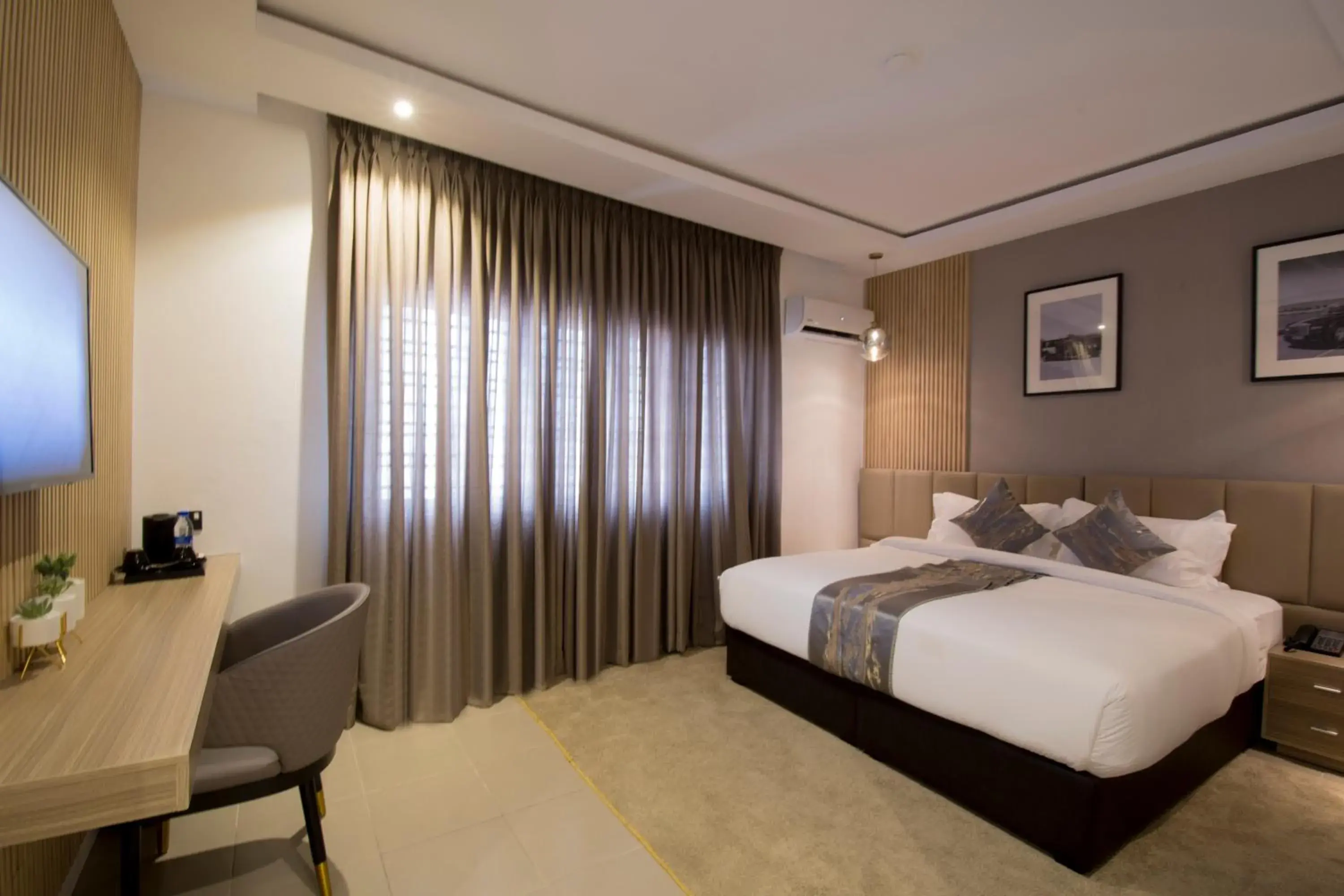 Deluxe Double Room in The Corniche Hotel Deluxe Double Room in The Corniche Hotel