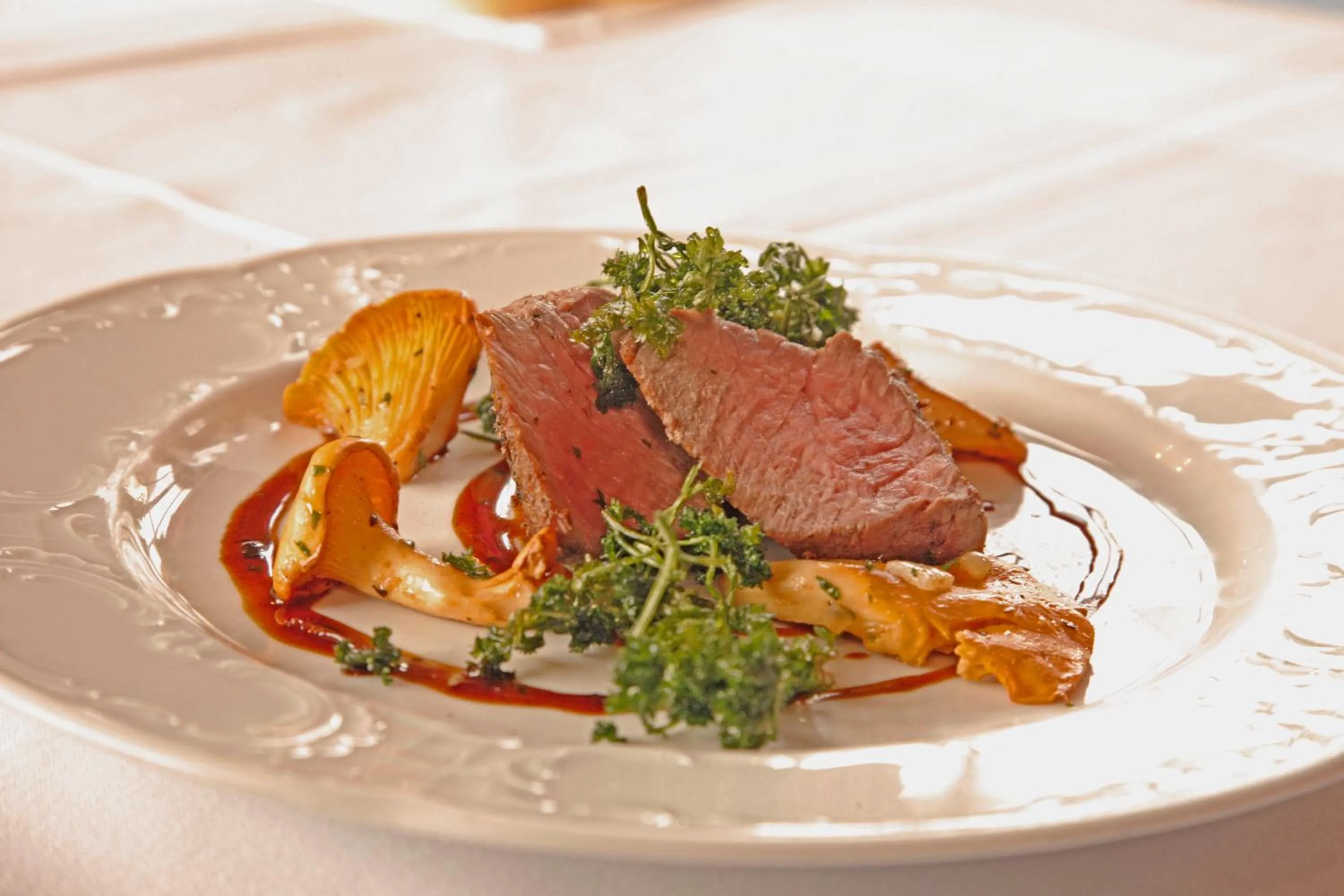 Restaurant/places to eat in Hotel Gasthof Zum Kirchenwirt