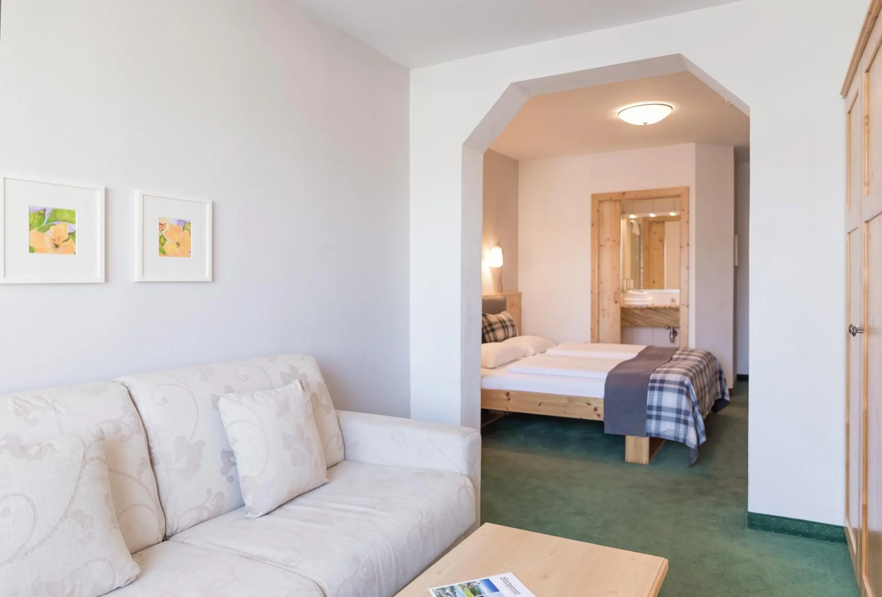 Photo of the whole room, Bed in Hotel Gasthof Zum Kirchenwirt