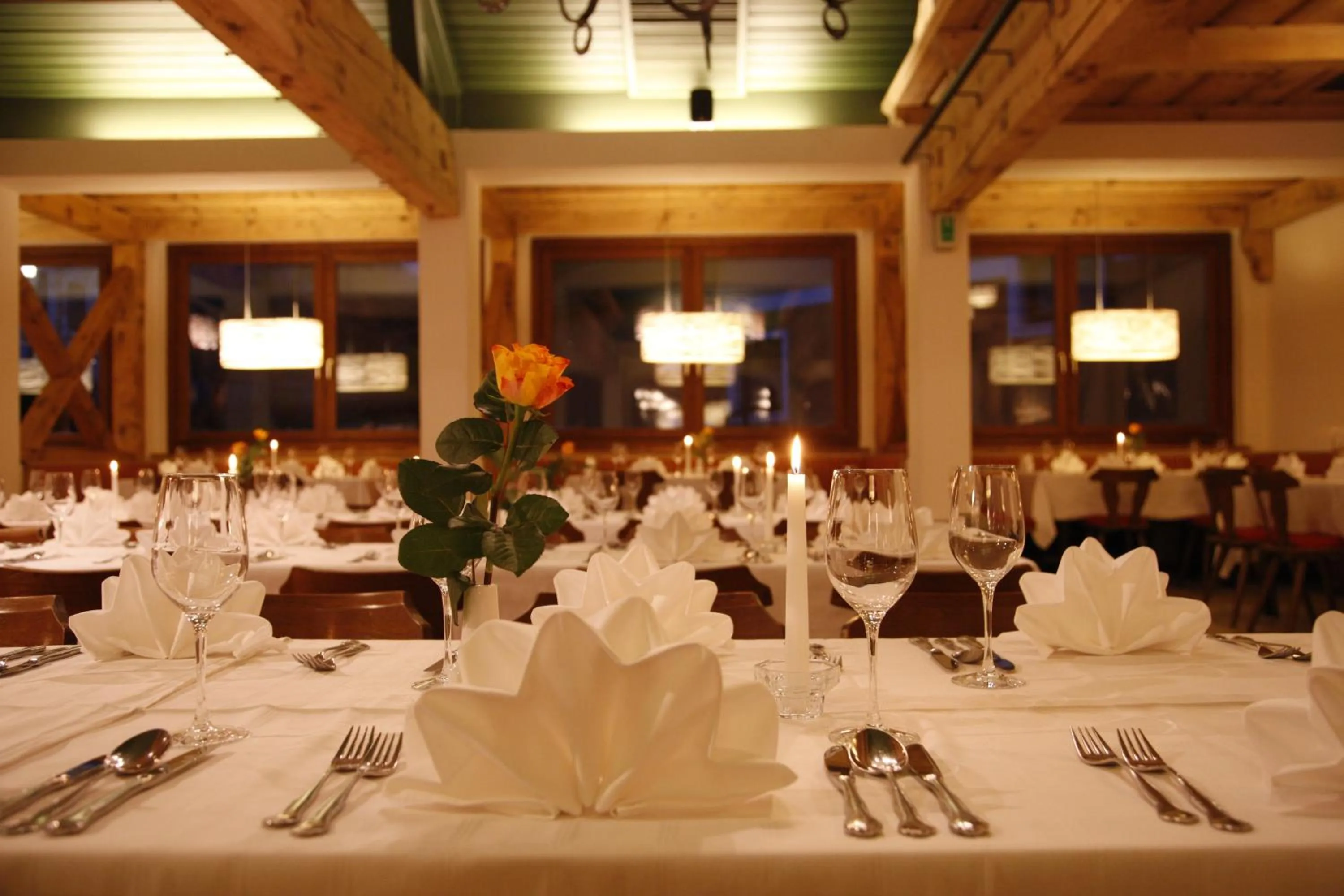 Restaurant/places to eat in Hotel Gasthof Zum Kirchenwirt