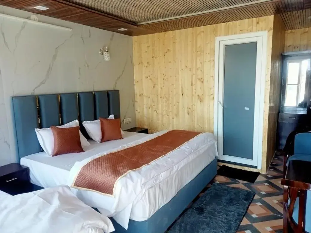 Silver Dew Resorts and Restaurant Silver Dew Resorts and Restaurant