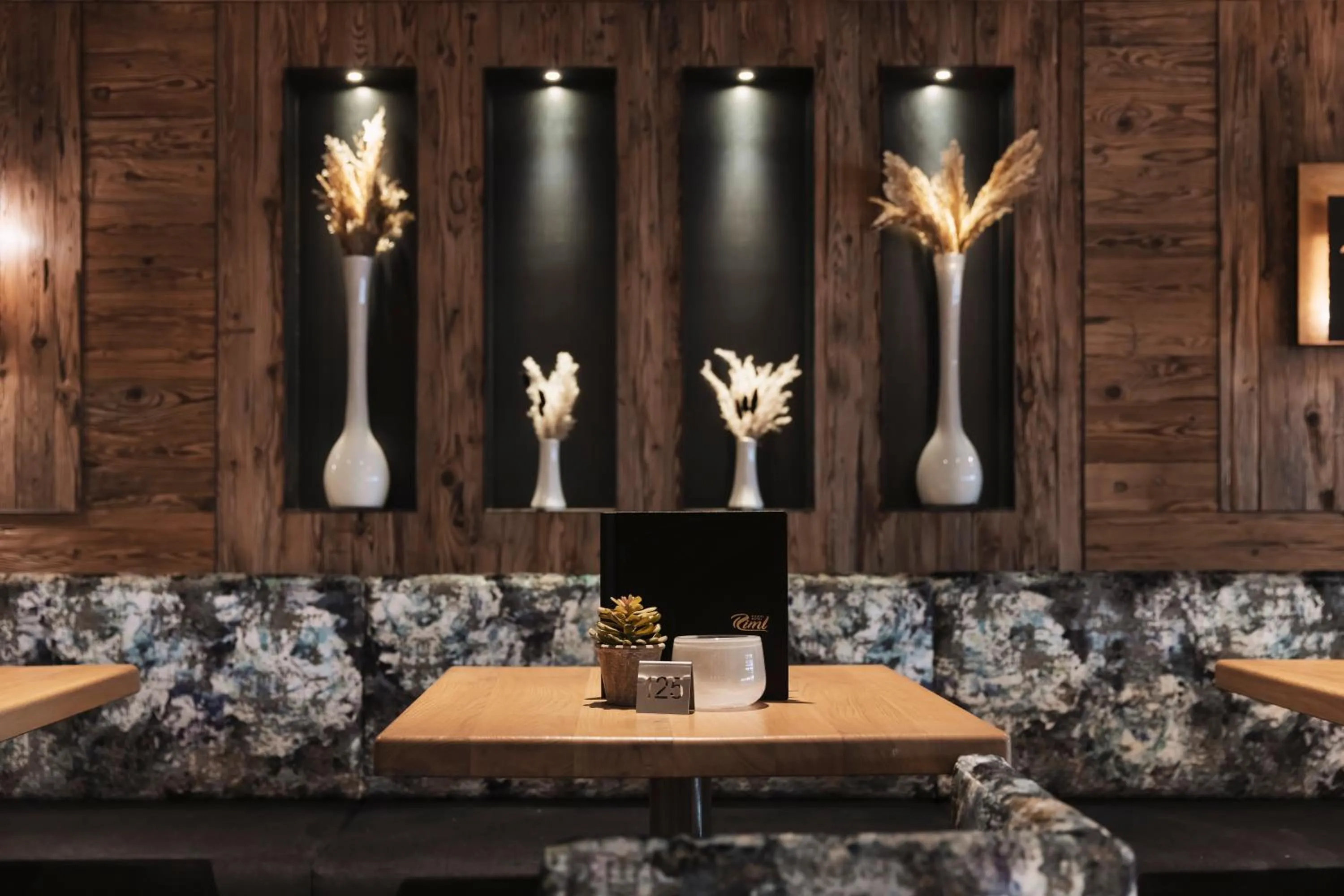 Lounge or bar in SKI - GOLF - WELLNESS Hotel Riml