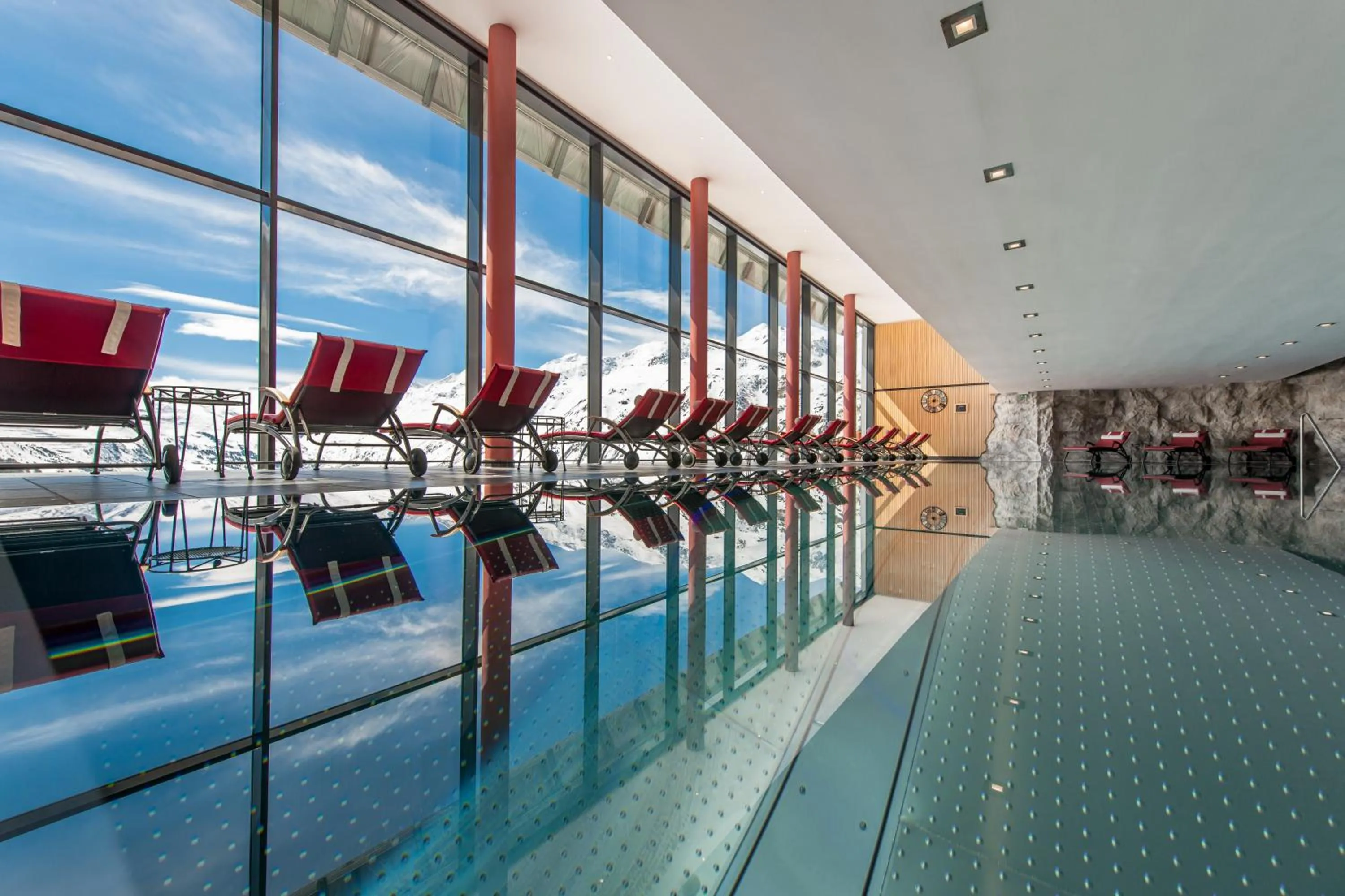 Pool view in SKI - GOLF - WELLNESS Hotel Riml