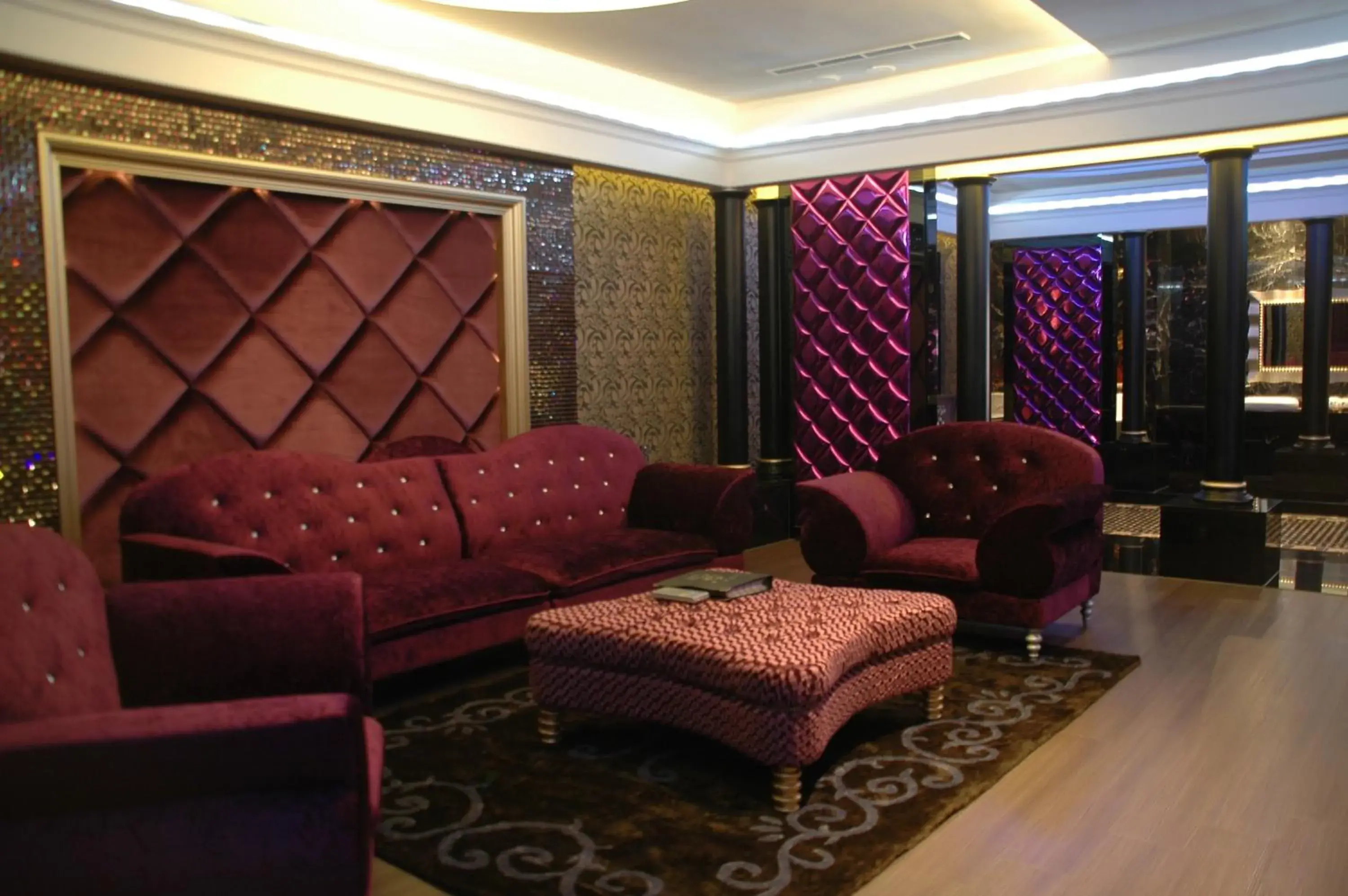 TV and multimedia, Lounge/Bar in All-Ur Boutique Motel - ChungLi Branch