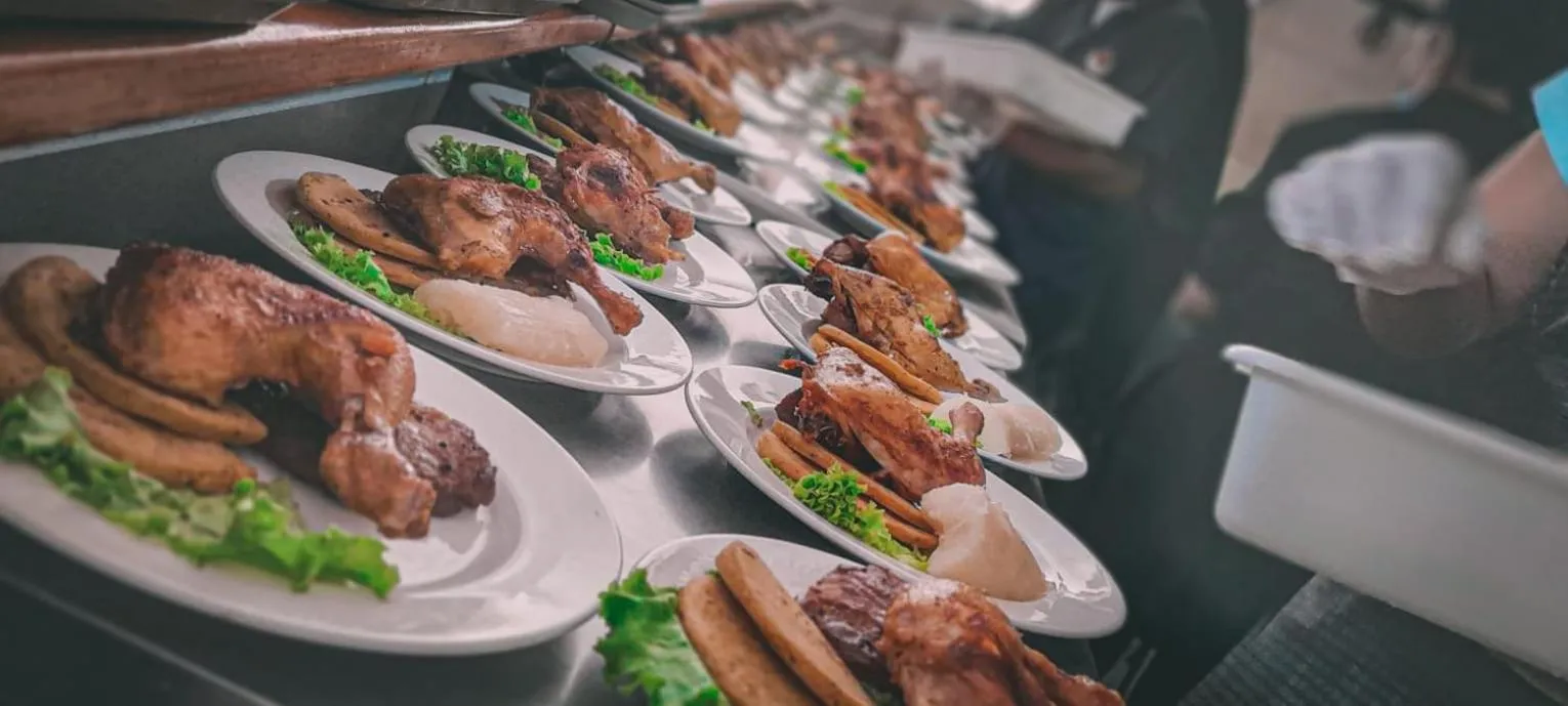 Food and drinks in Hotel Las Rocas Resort Villanueva