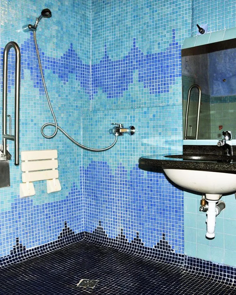 Shower in Casa Rural Ecológica Kaaño Etxea