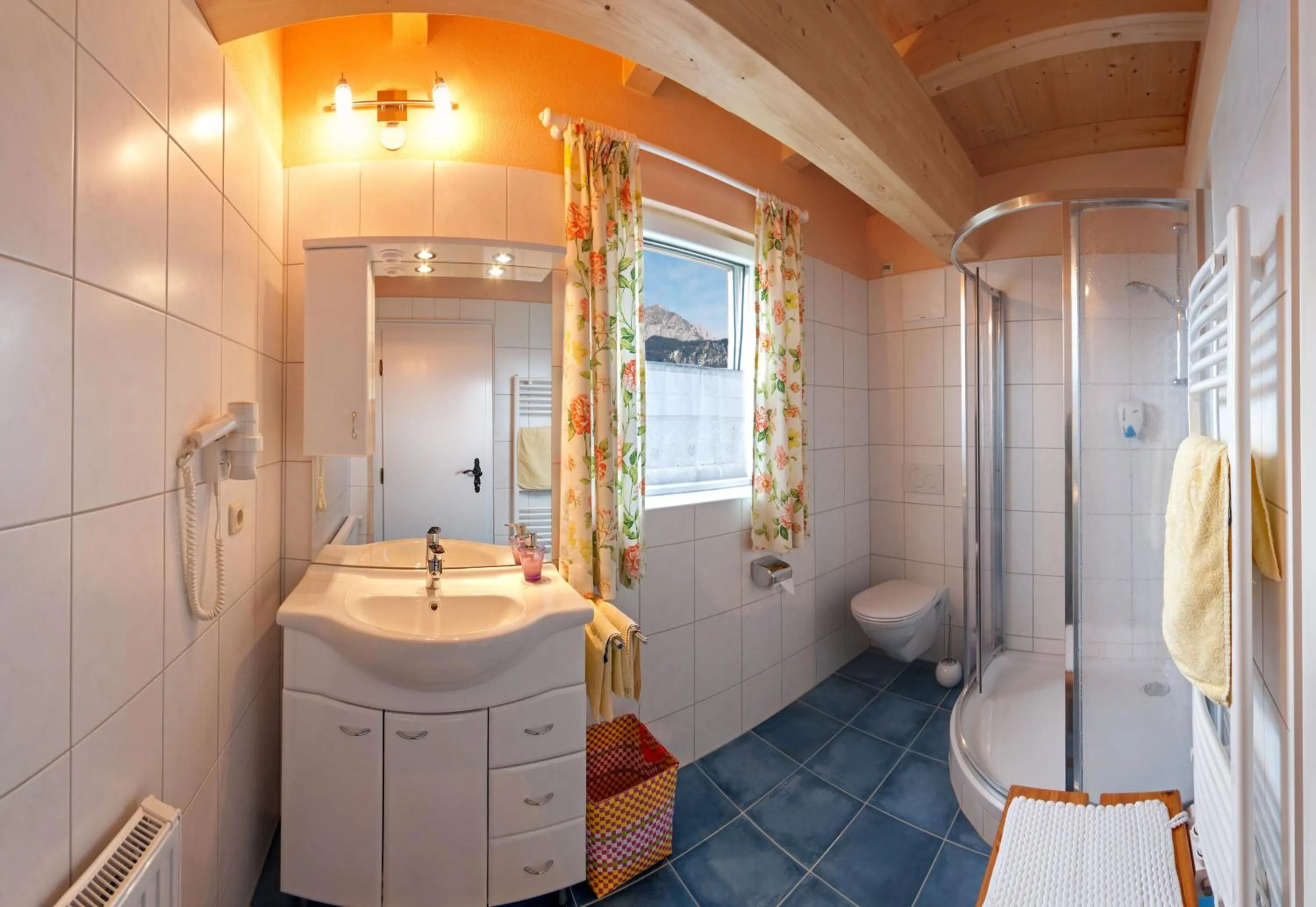 Shower in Romantik Aparthotel Sonnleitn