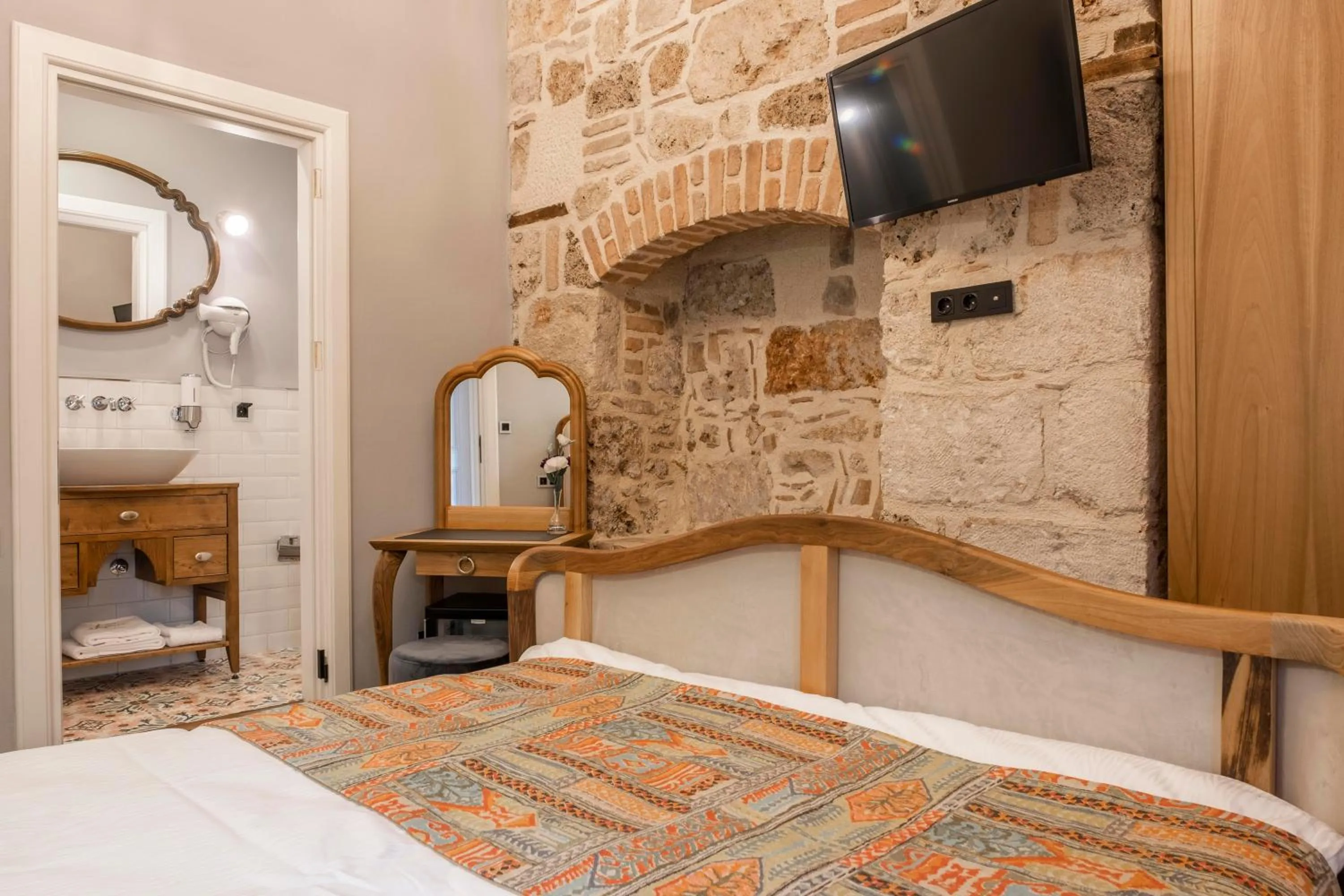 Bed in Hotel Lykia Old Town Antalya
