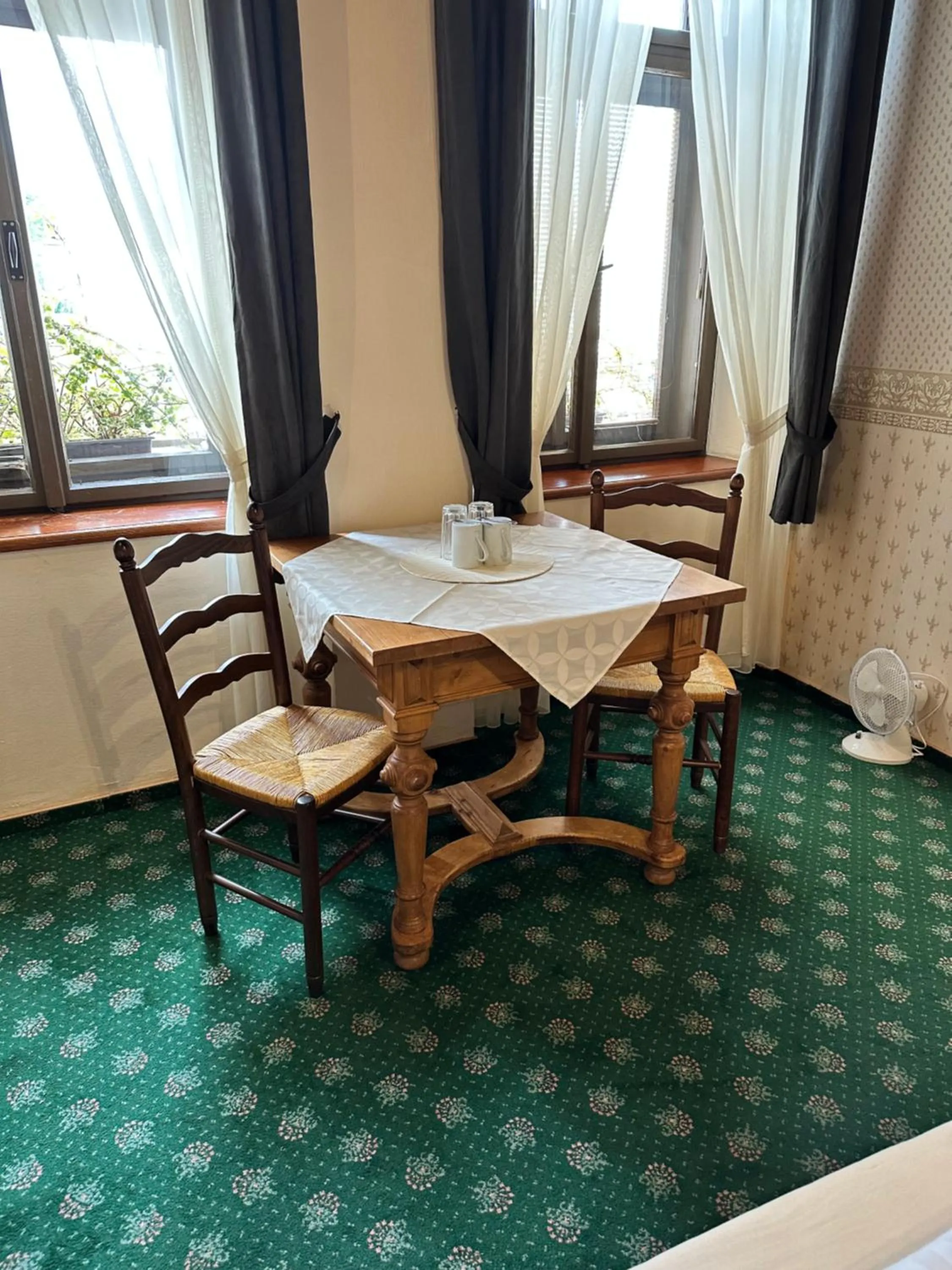 Seating area in Hotel Maxim