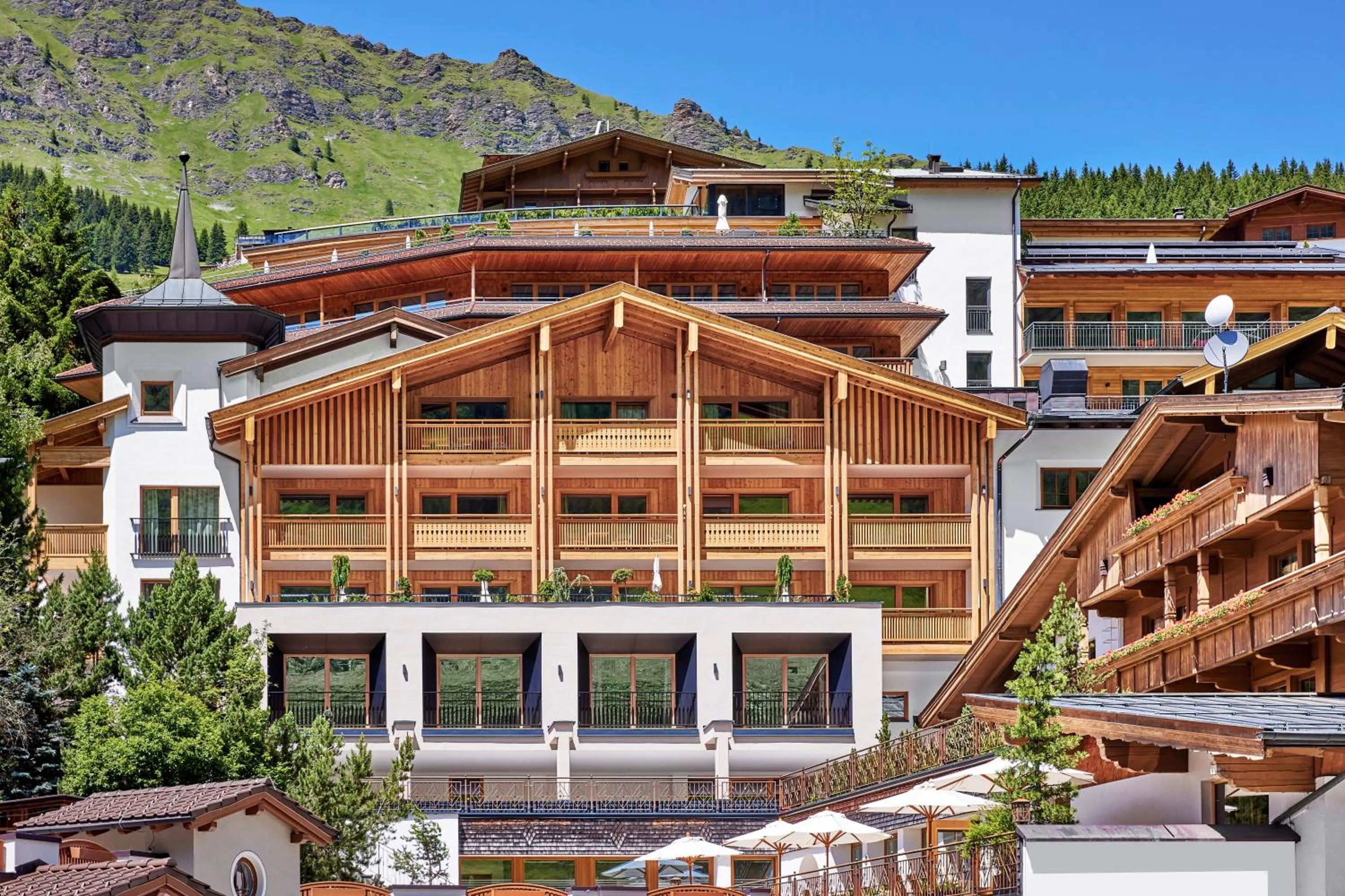 Property building in Hotel Berghof Crystal Spa & Sports